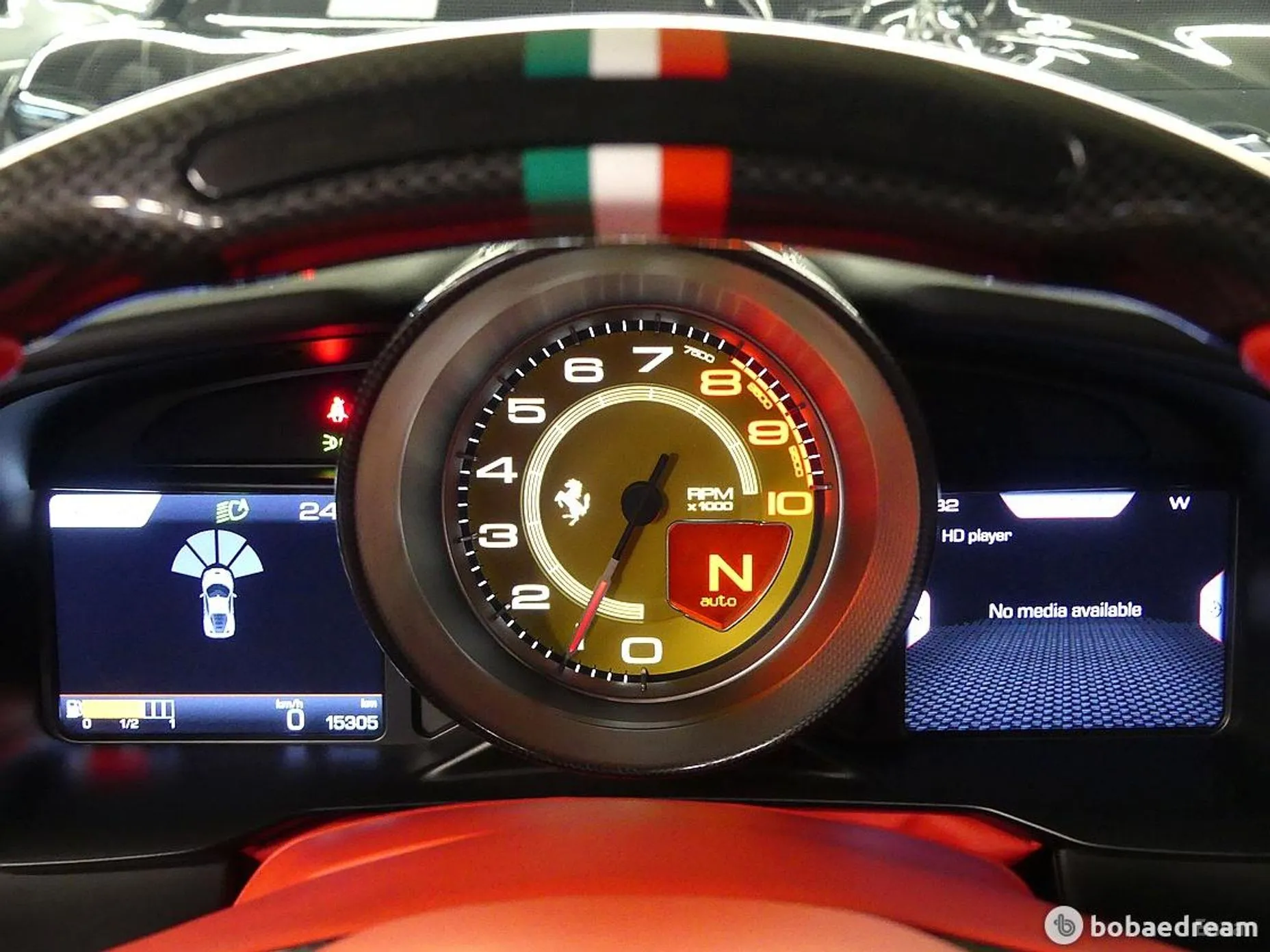 Ferrari F8 Tributo превью 8