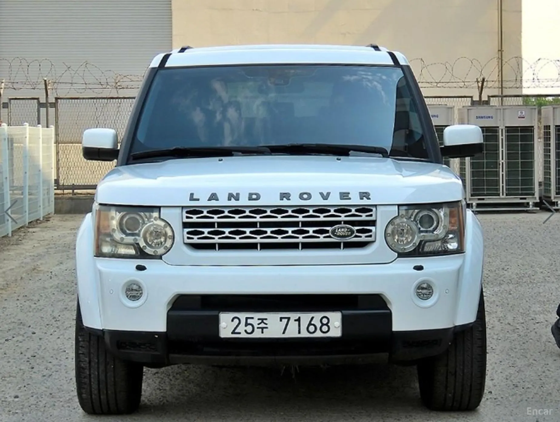 Land Rover Discovery 4