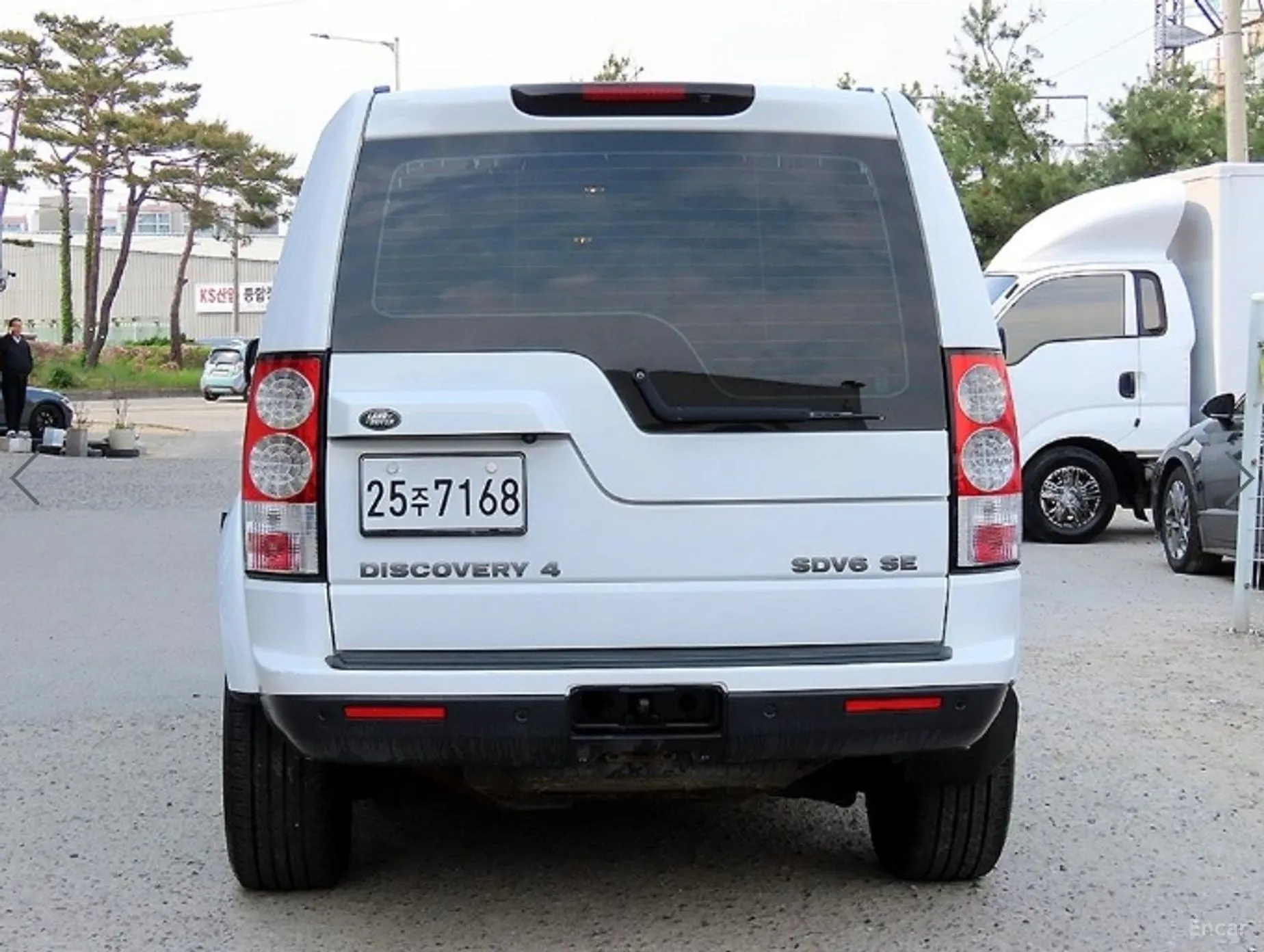 Land Rover Discovery 4 превью 4