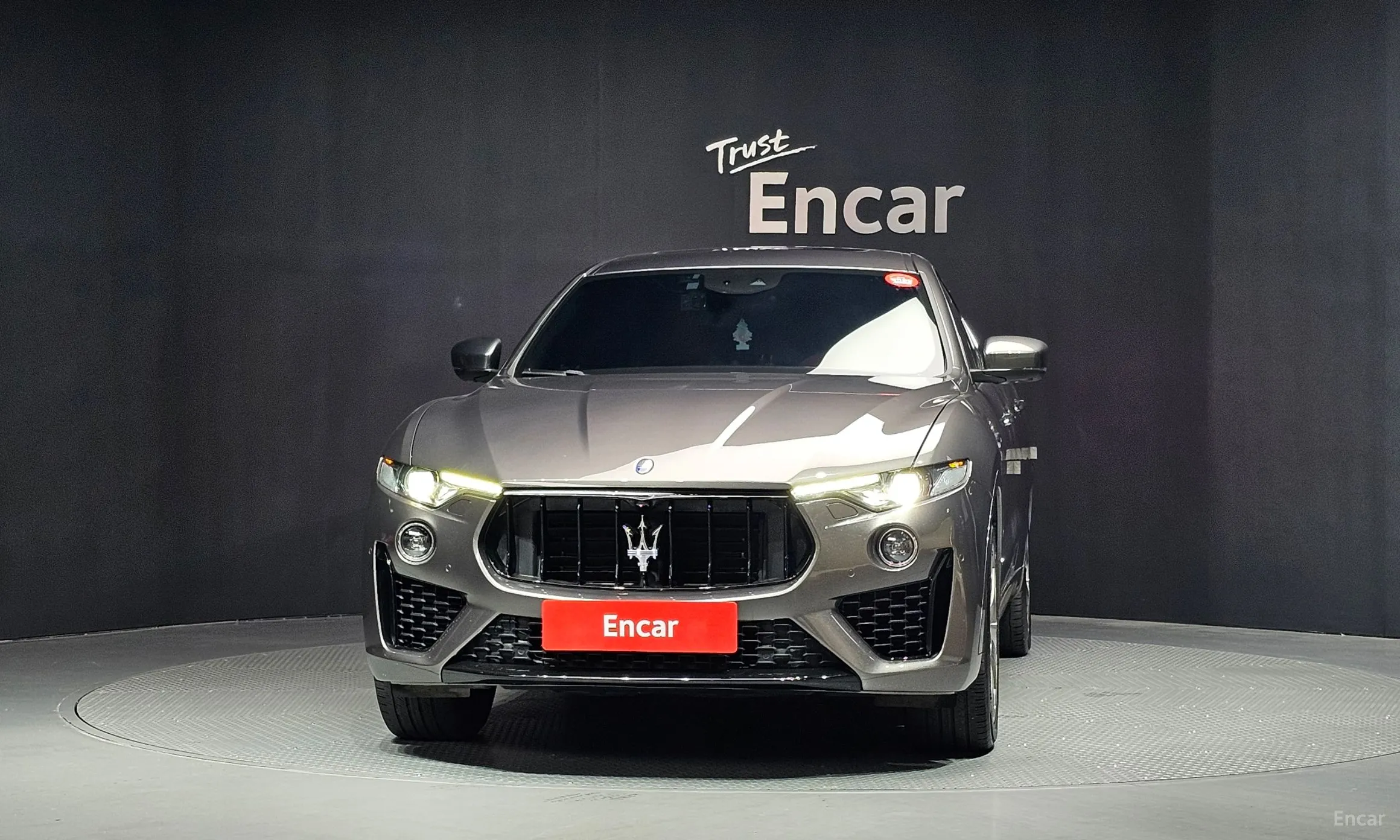Maserati Levante превью 3