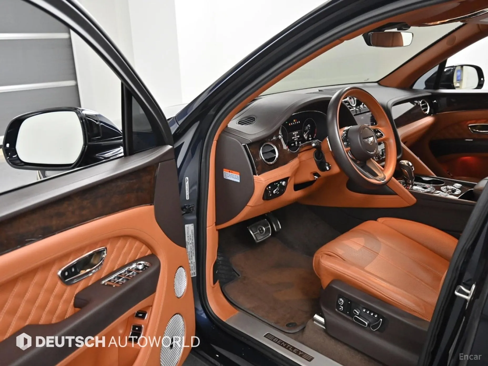 Bentley Bentayga превью 11