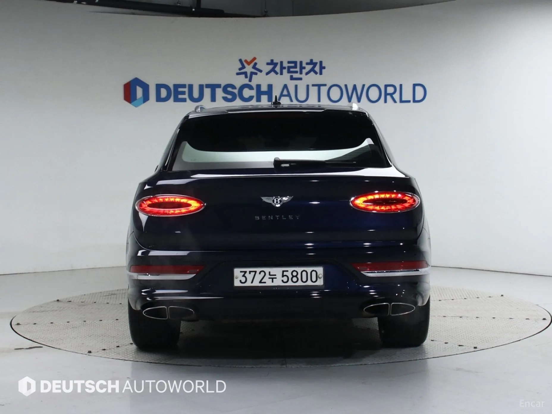 Bentley Bentayga превью 4
