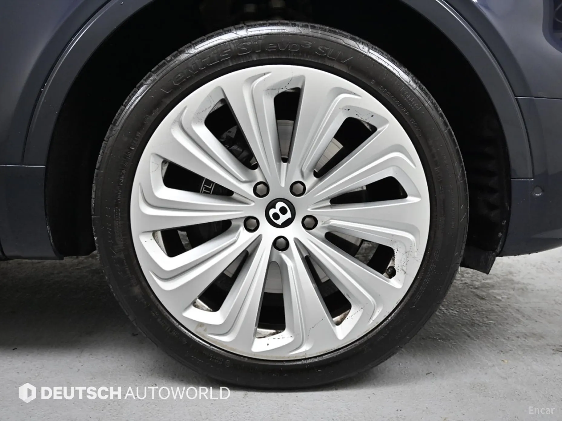Bentley Bentayga превью 5