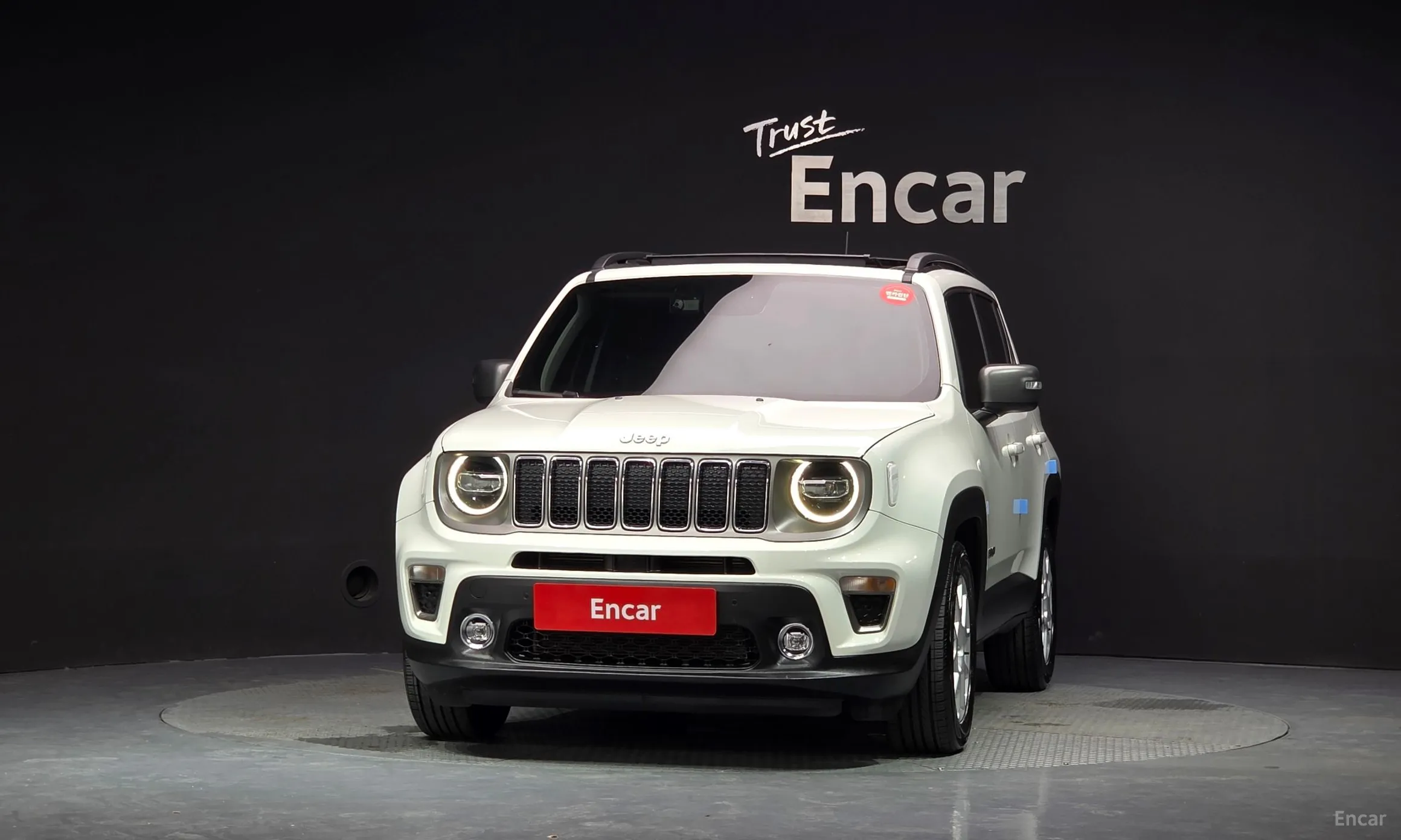 Jeep Renegade превью 3