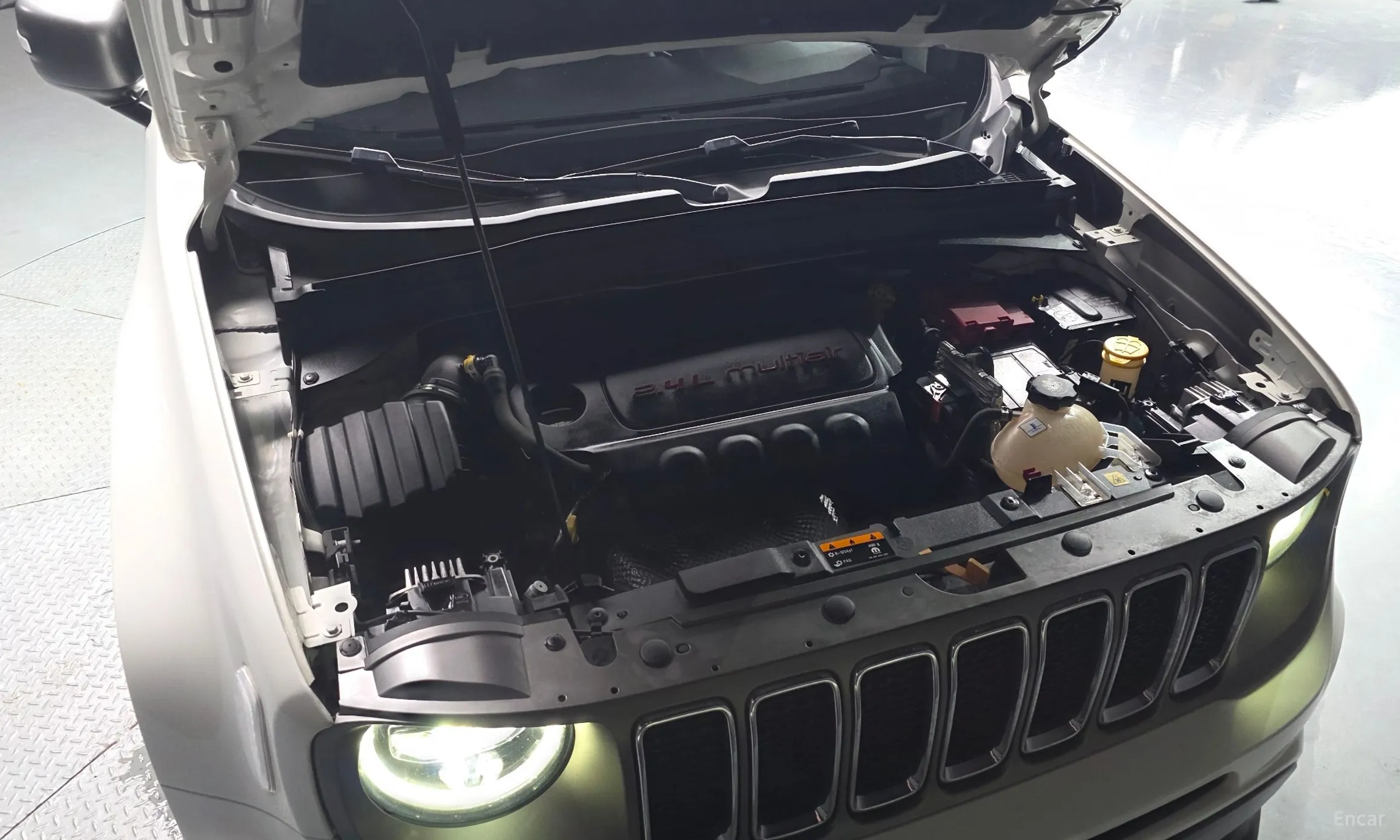 Jeep Renegade превью 6