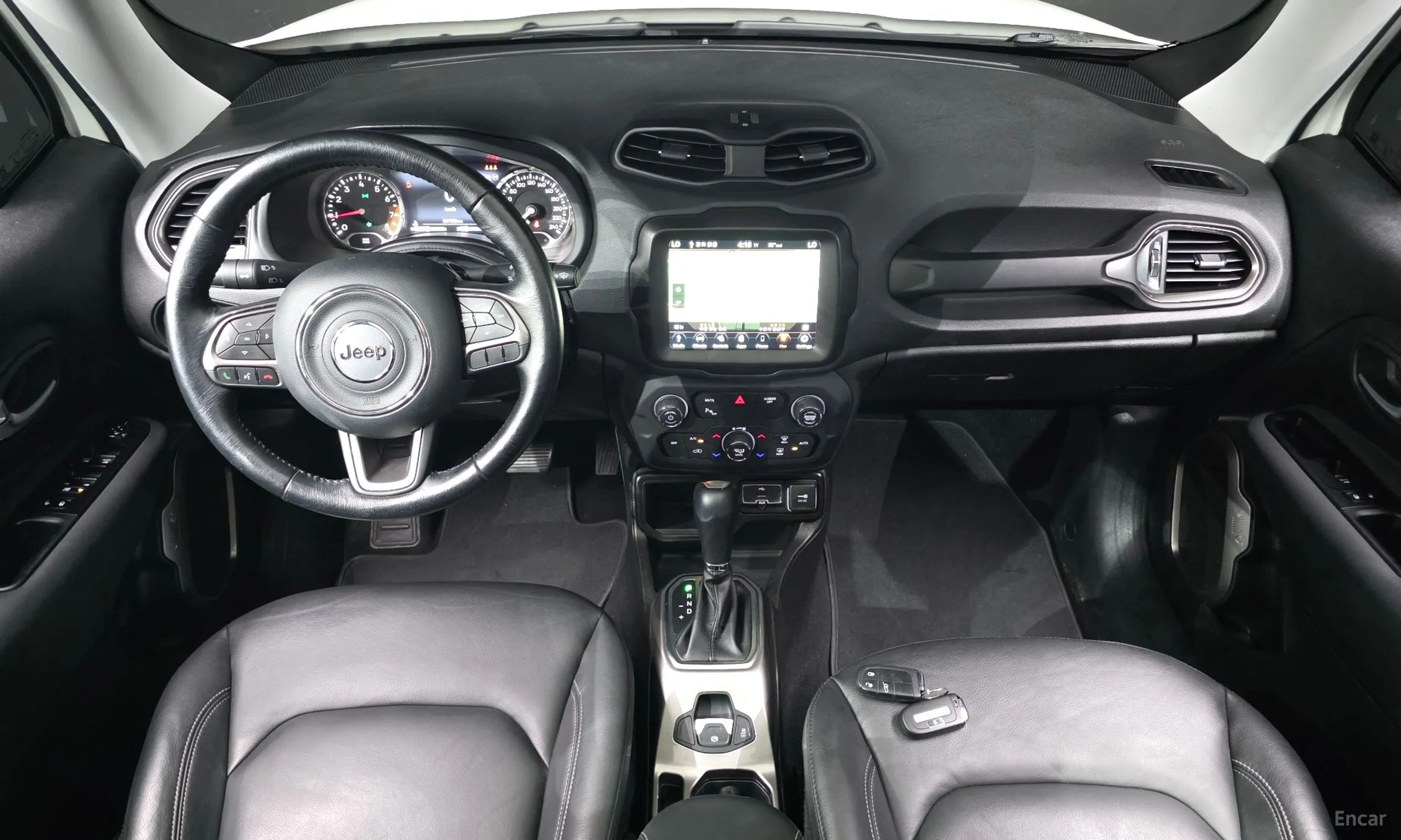 Jeep Renegade превью 7