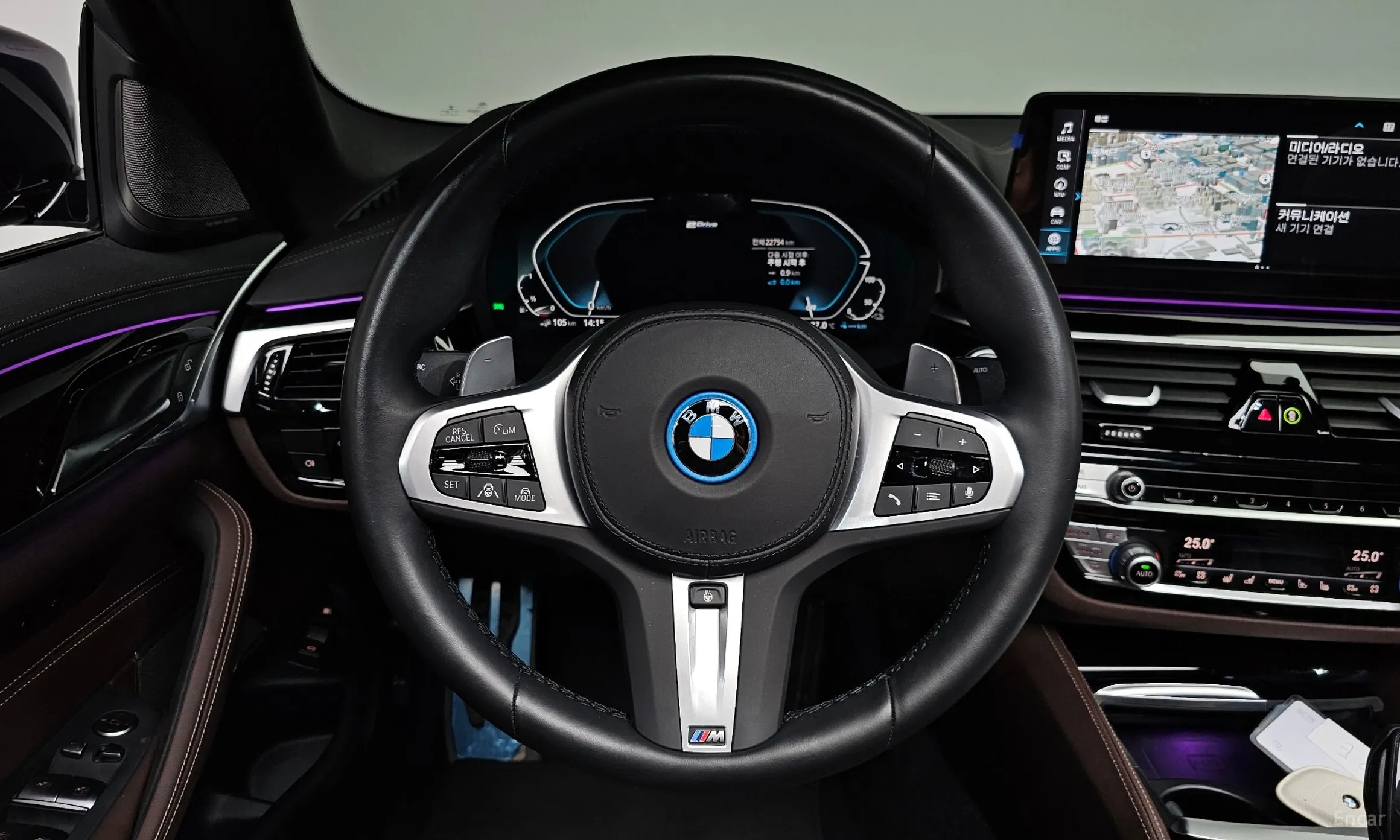 BMW 5 Series (G30) превью 13