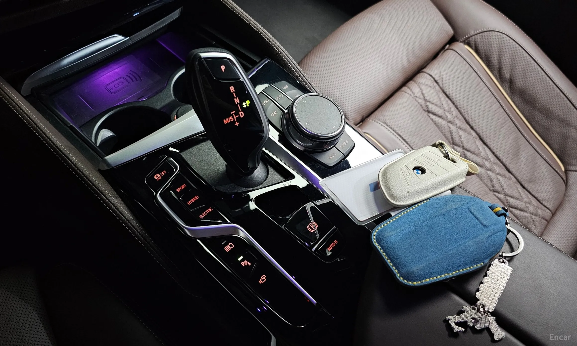 BMW 5 Series (G30) превью 9