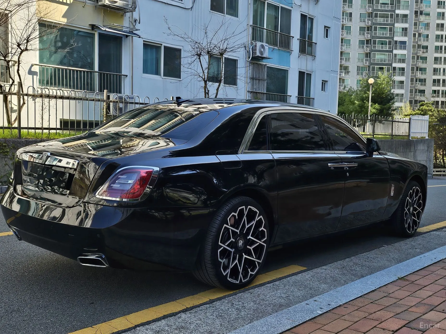 Rolls-Royce Ghost превью 3