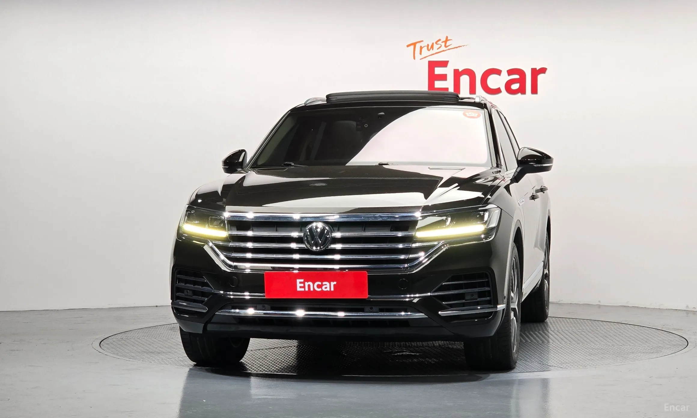 Volkswagen Touareg 3rd Generation превью 3