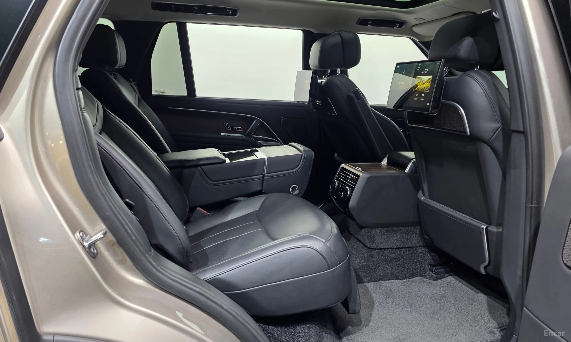 Land Rover Range Rover 5th Generation превью 12