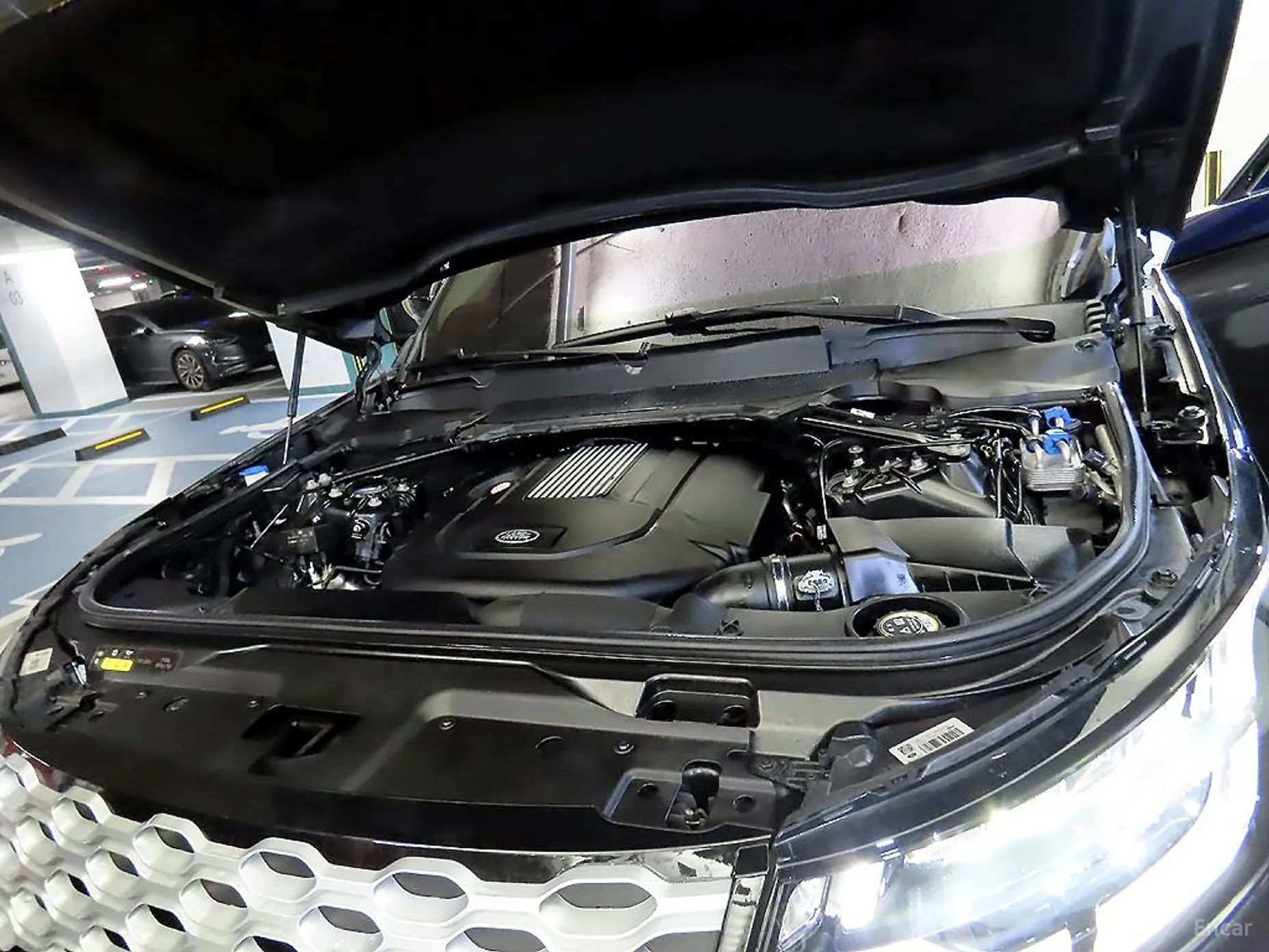 Land Rover Discovery 5 превью 19