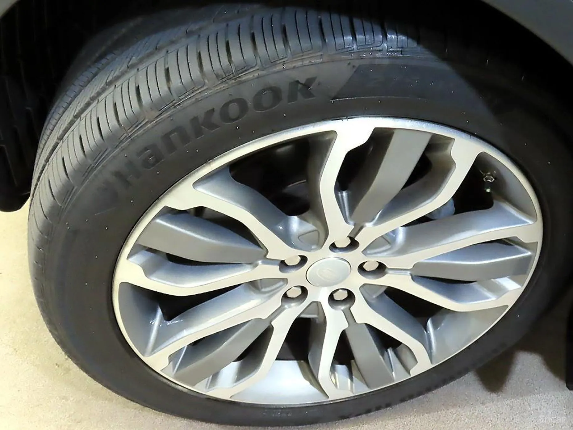 Land Rover Discovery 5 превью 20