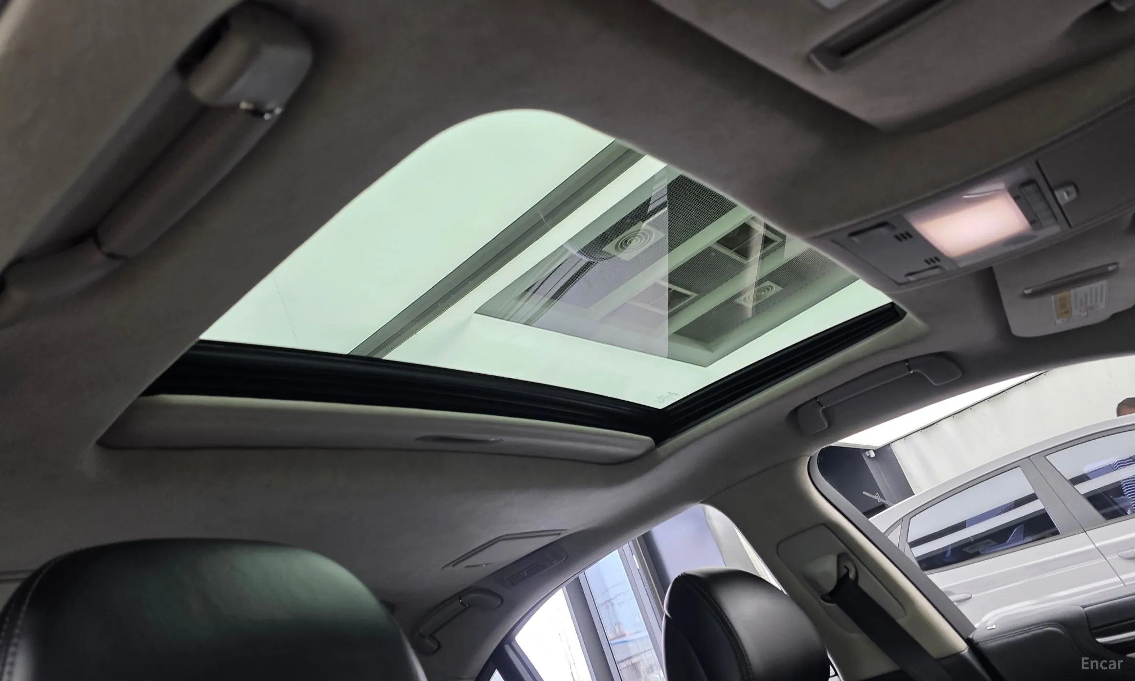 Lexus LS460 превью 17
