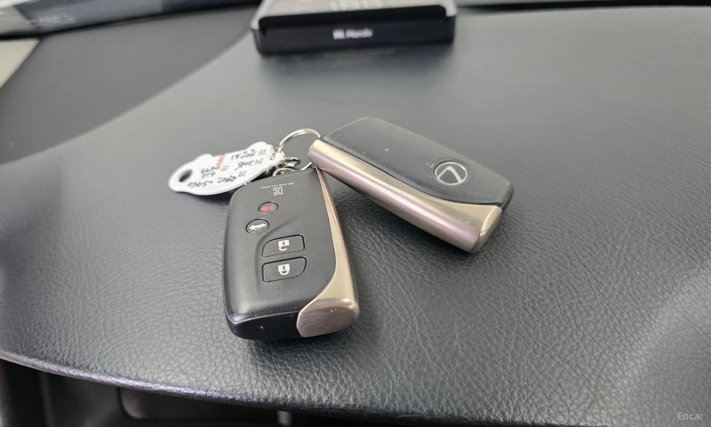 Lexus LS460 превью 18