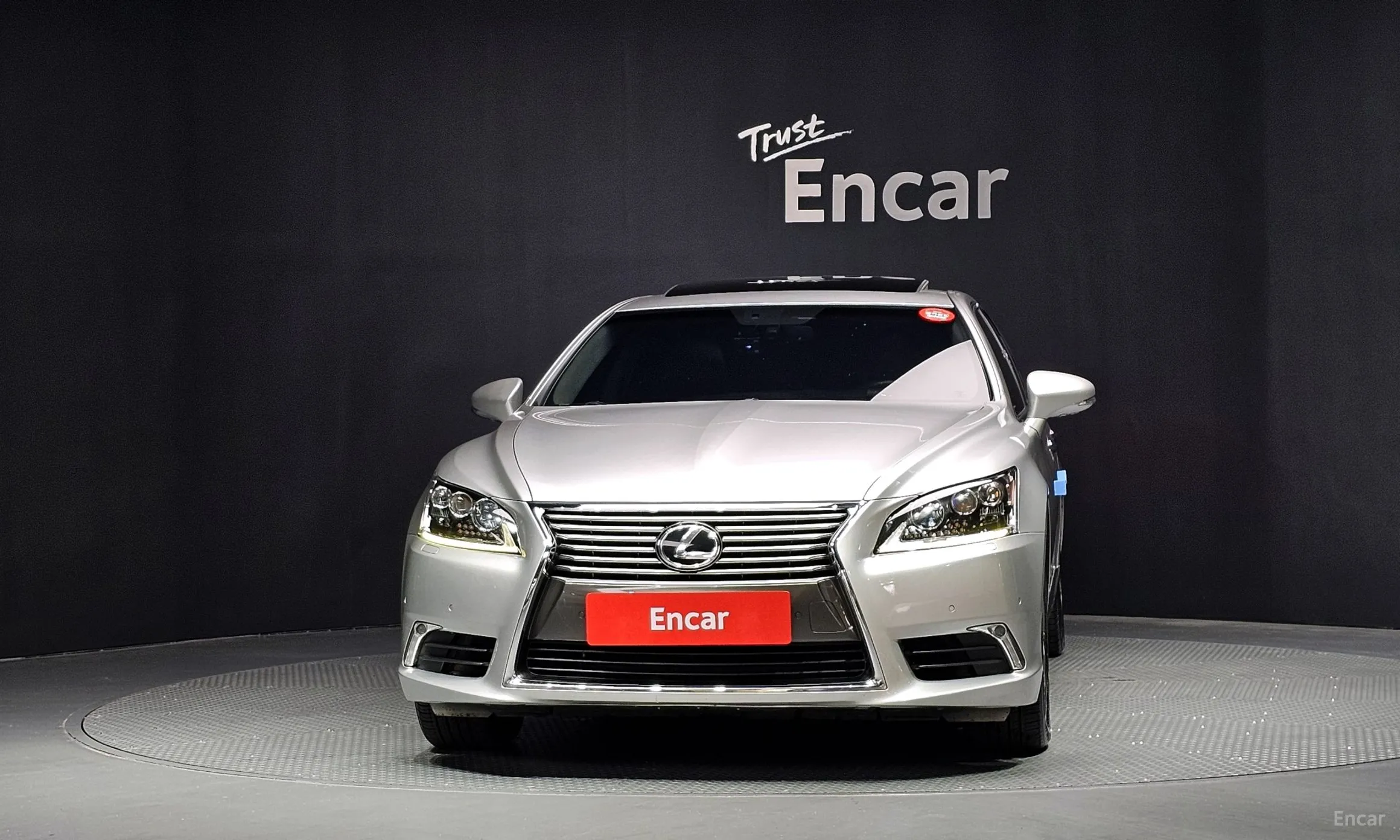 Lexus LS460 превью 3