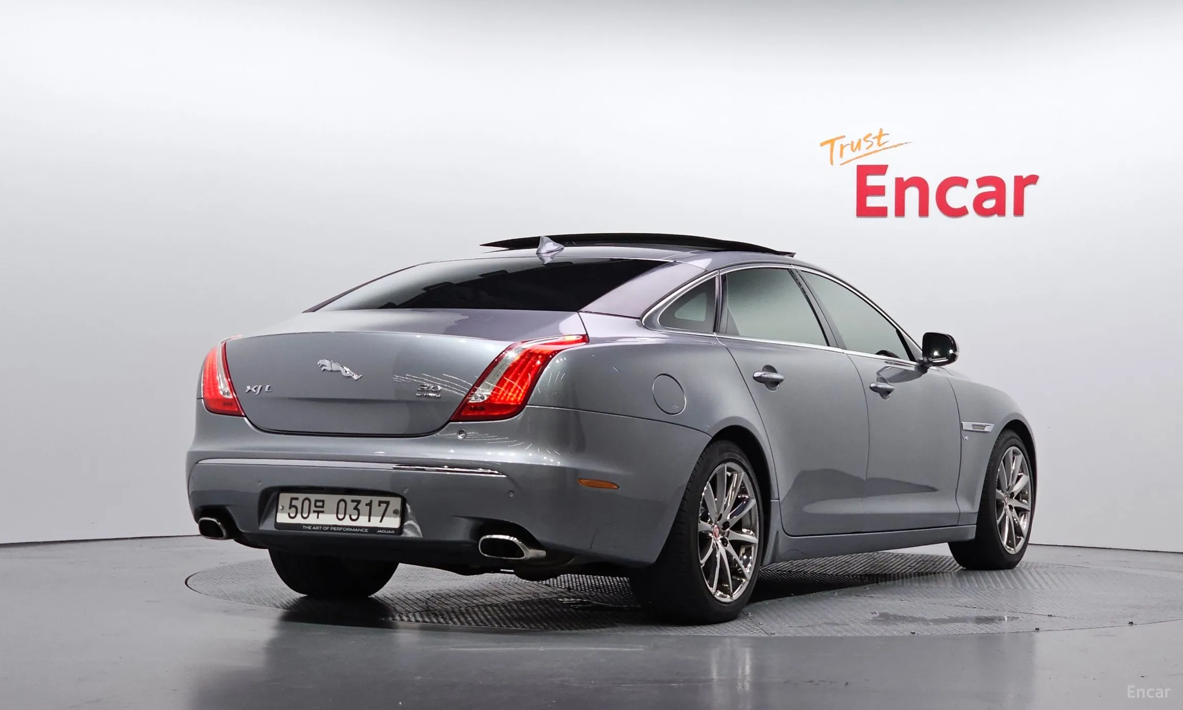 Jaguar All New XJ