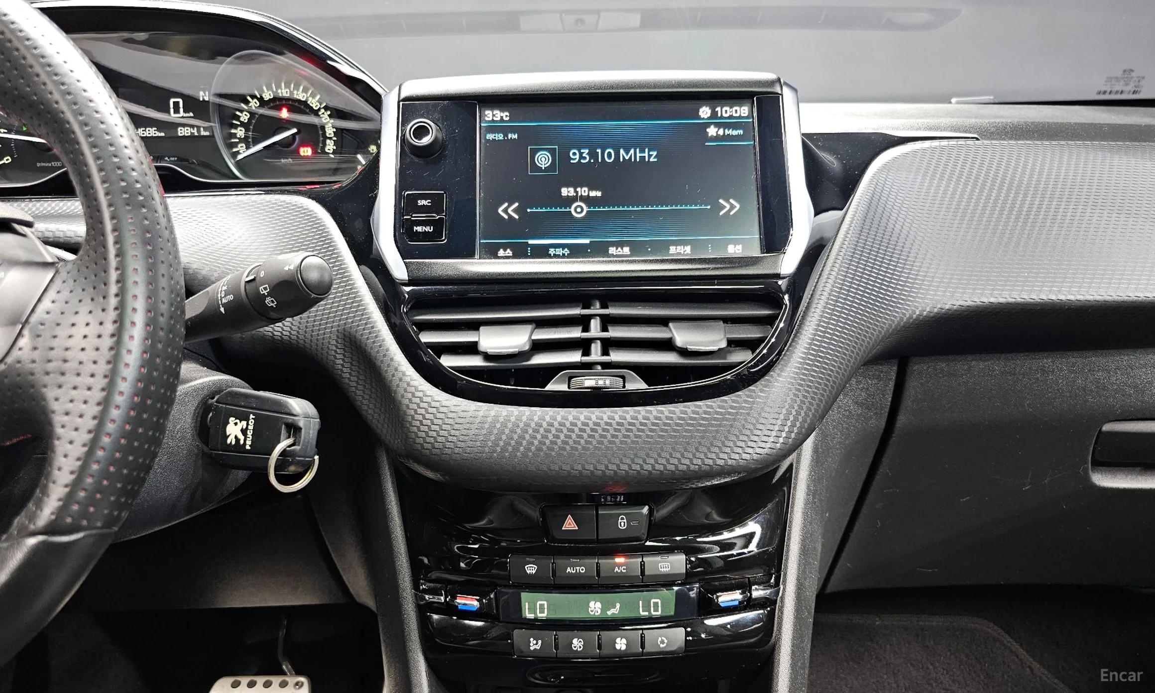 Peugeot 208 превью 14