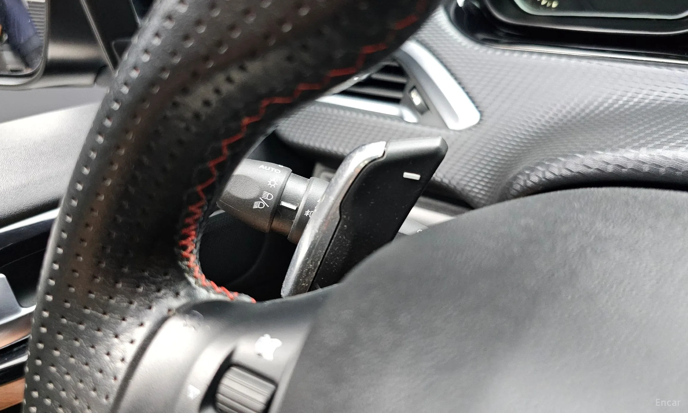 Peugeot 208 превью 19