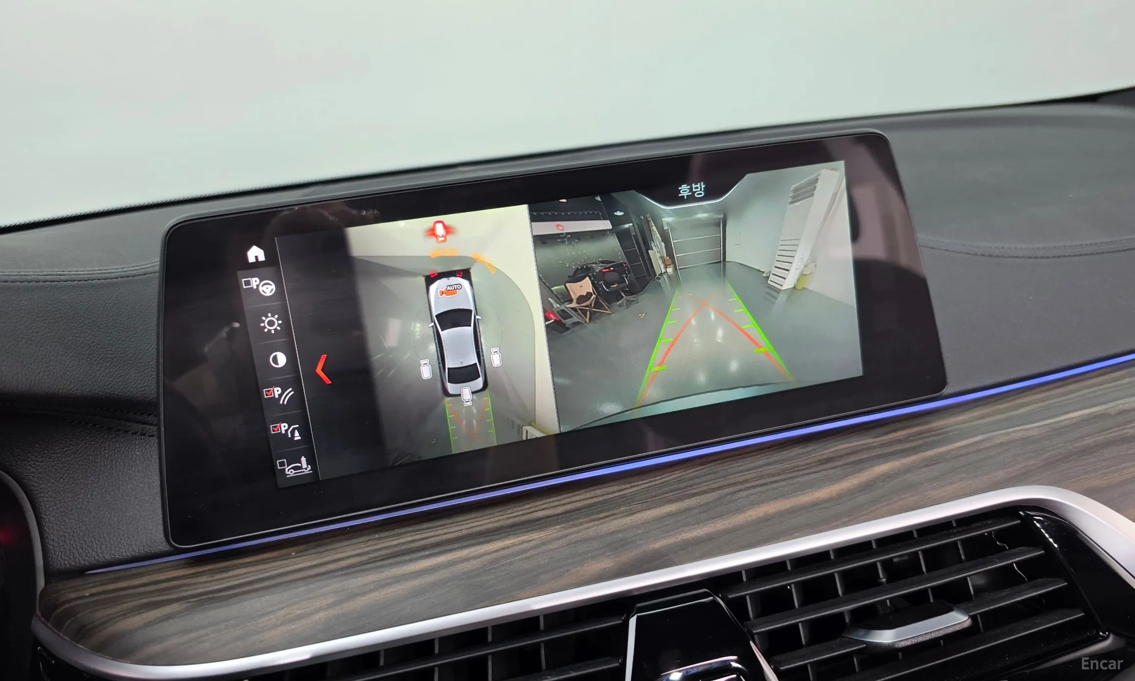 BMW 5 Series (G30) превью 14