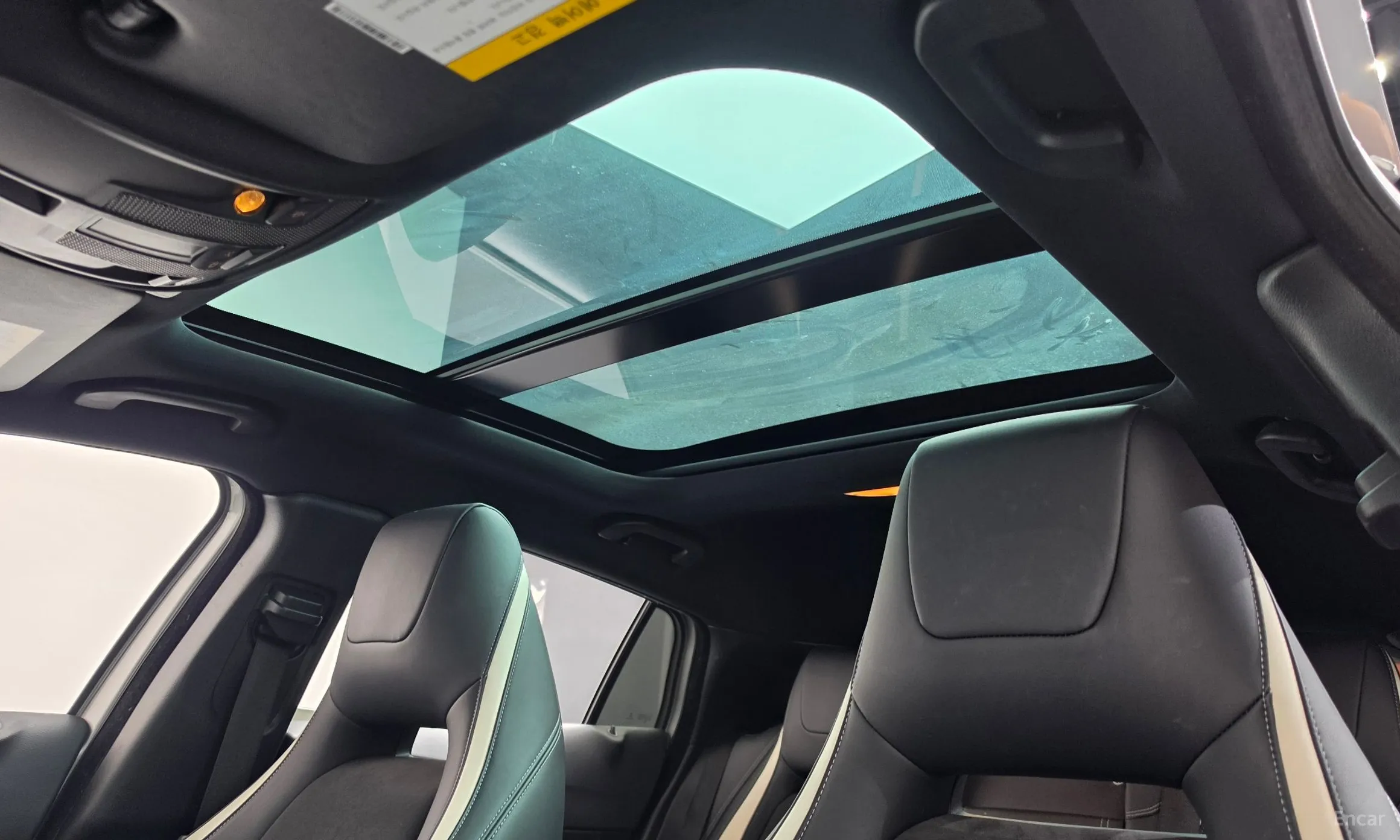 Infiniti Q30 превью 15