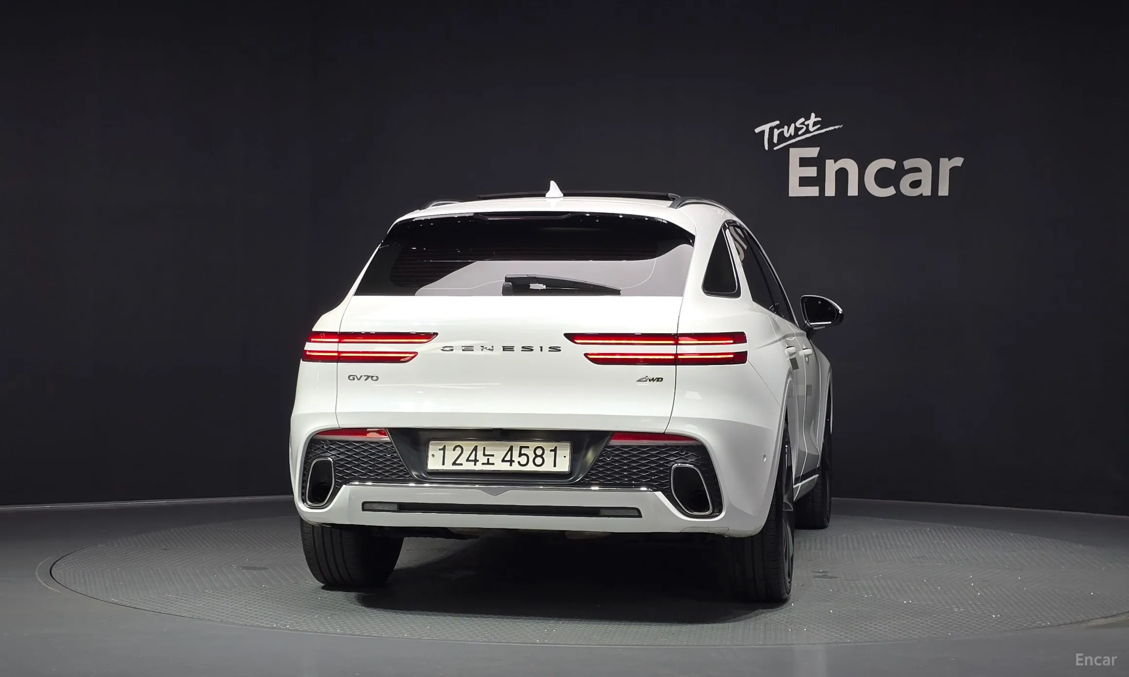 Genesis GV70 превью 4