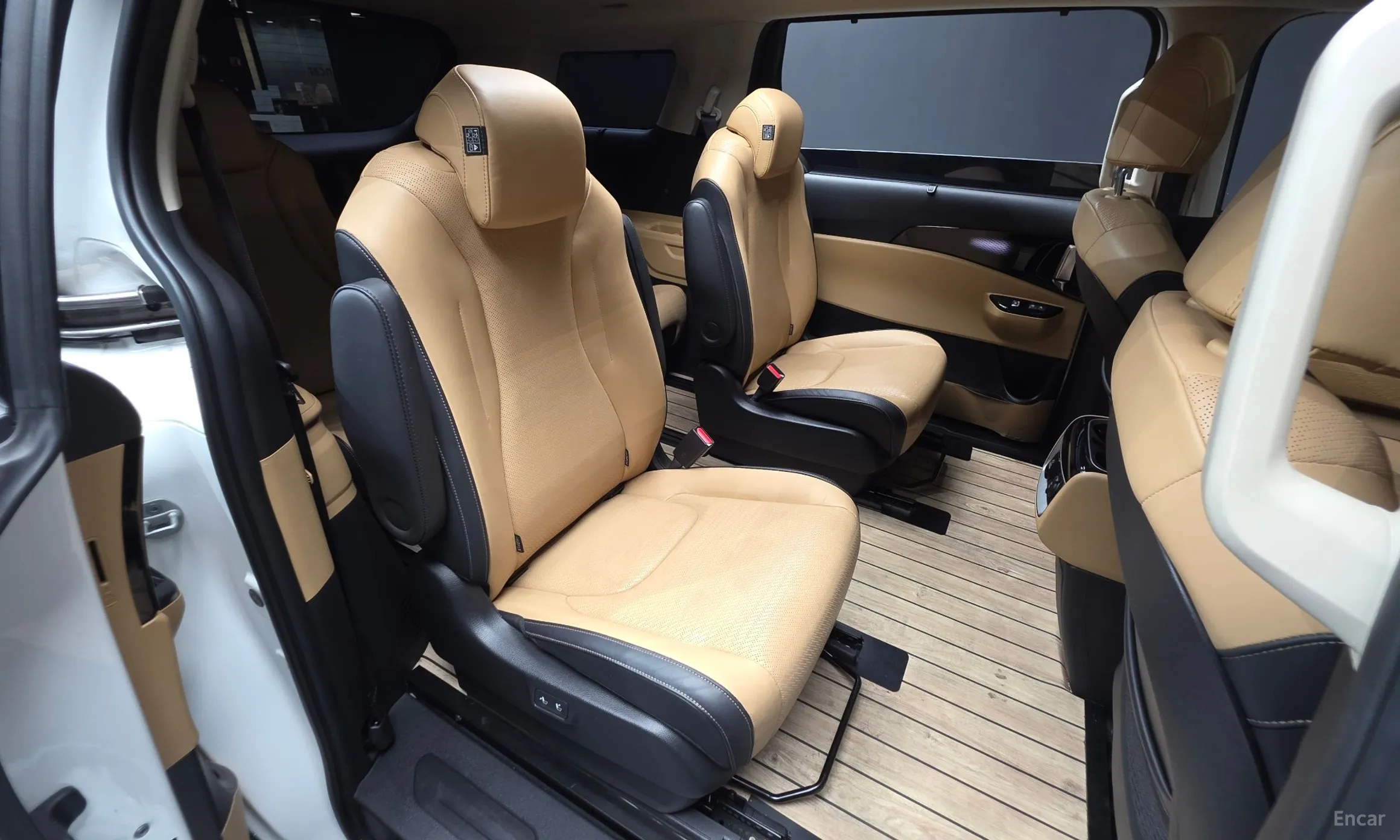 Kia Carnival Gen 4 превью 12