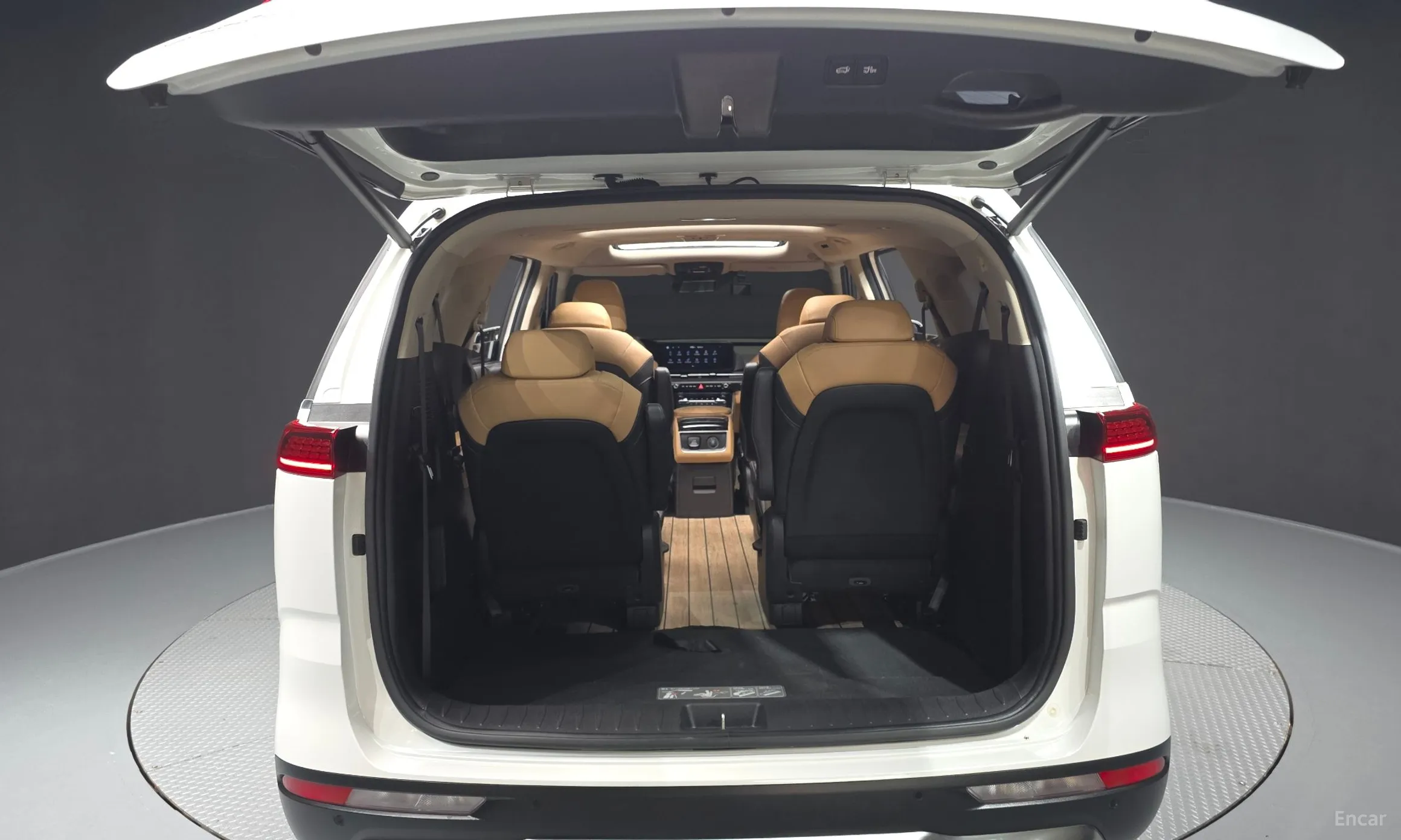 Kia Carnival Gen 4 превью 20