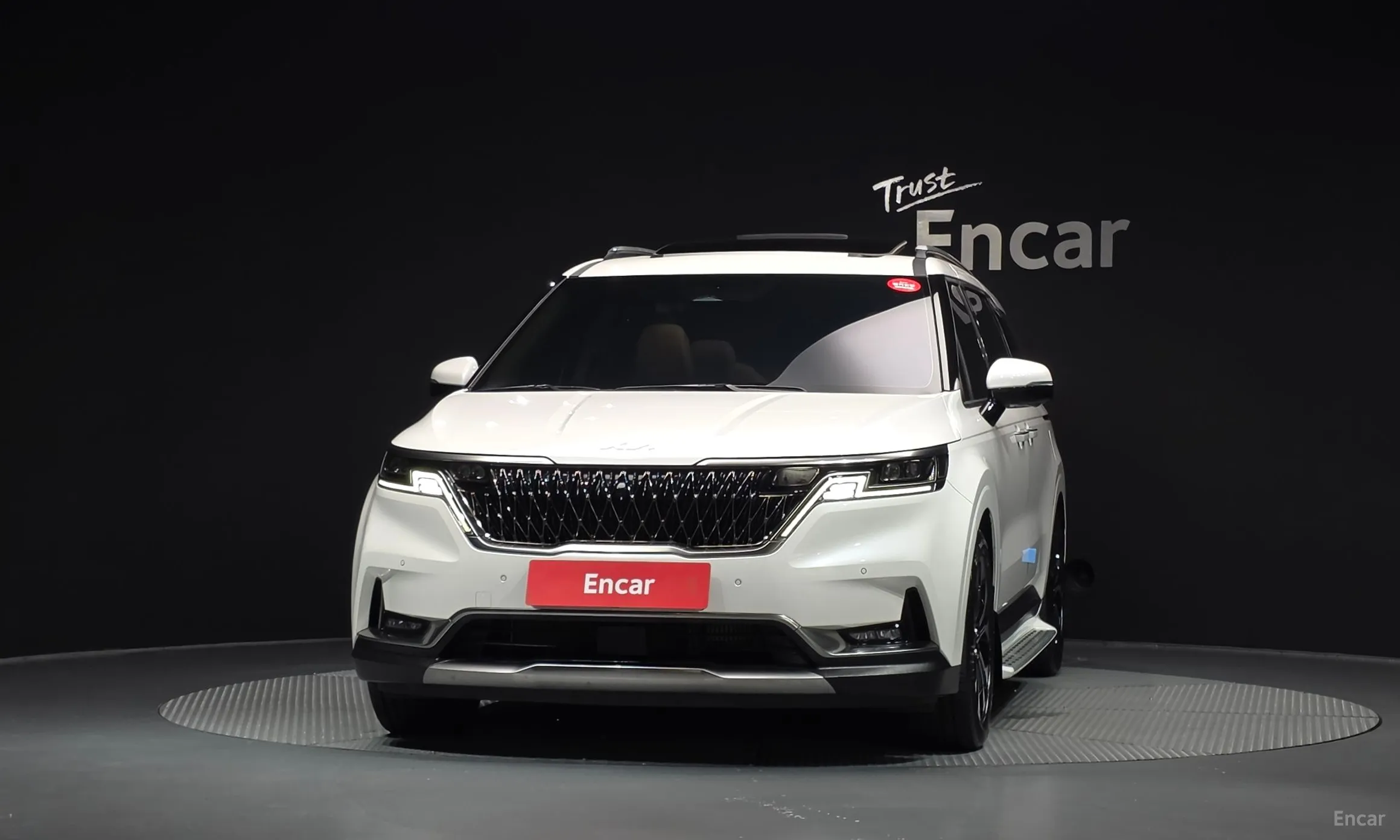 Kia Carnival Gen 4 превью 3