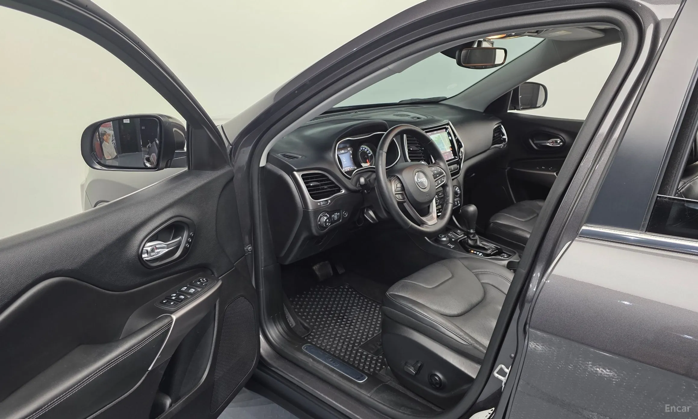 Jeep Cherokee (KL) превью 10