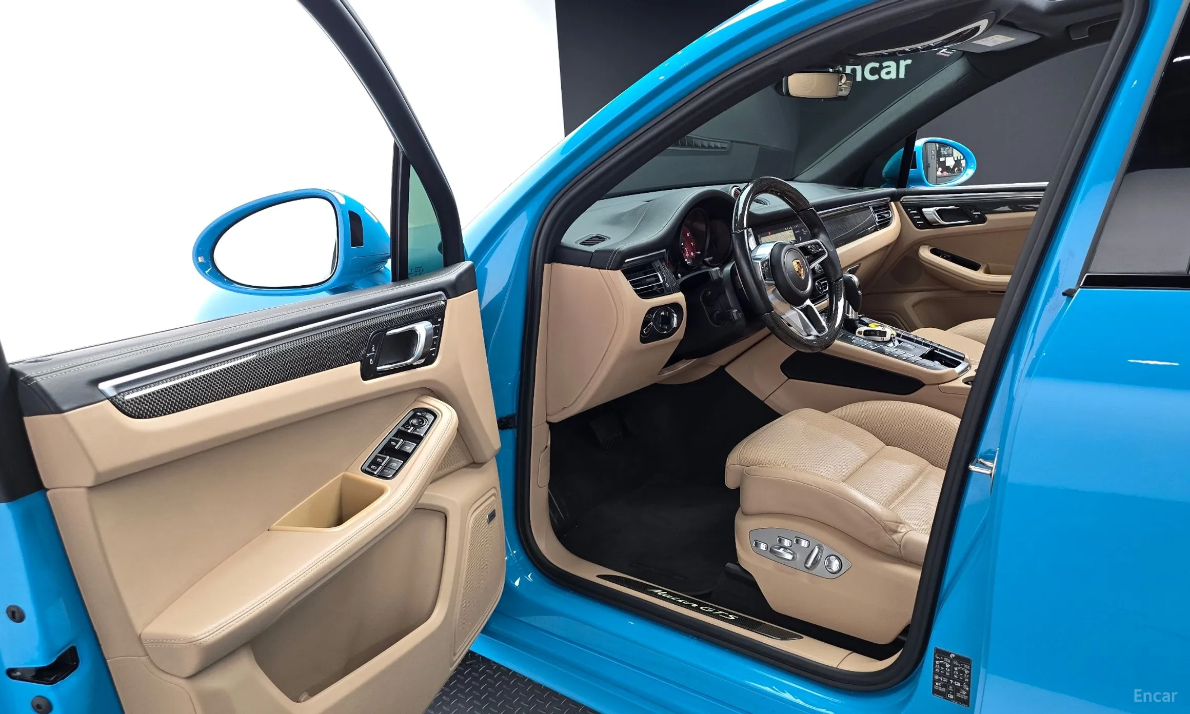 Porsche Macan превью 10
