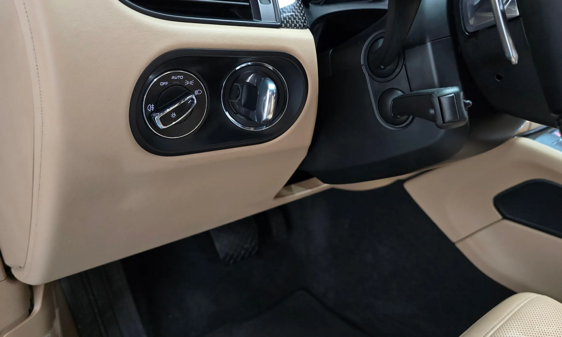 Porsche Macan превью 16