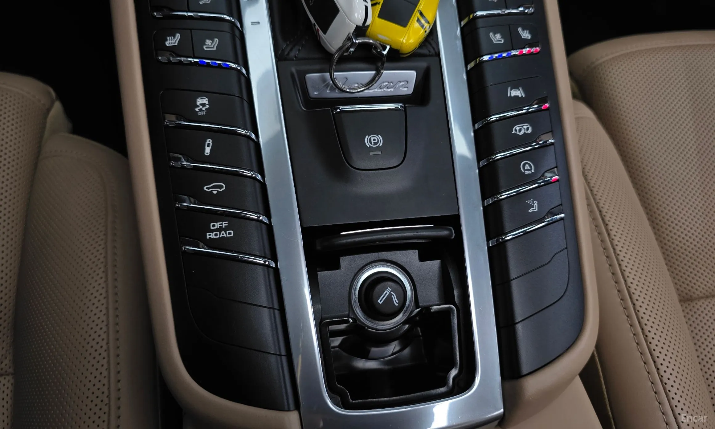 Porsche Macan превью 17