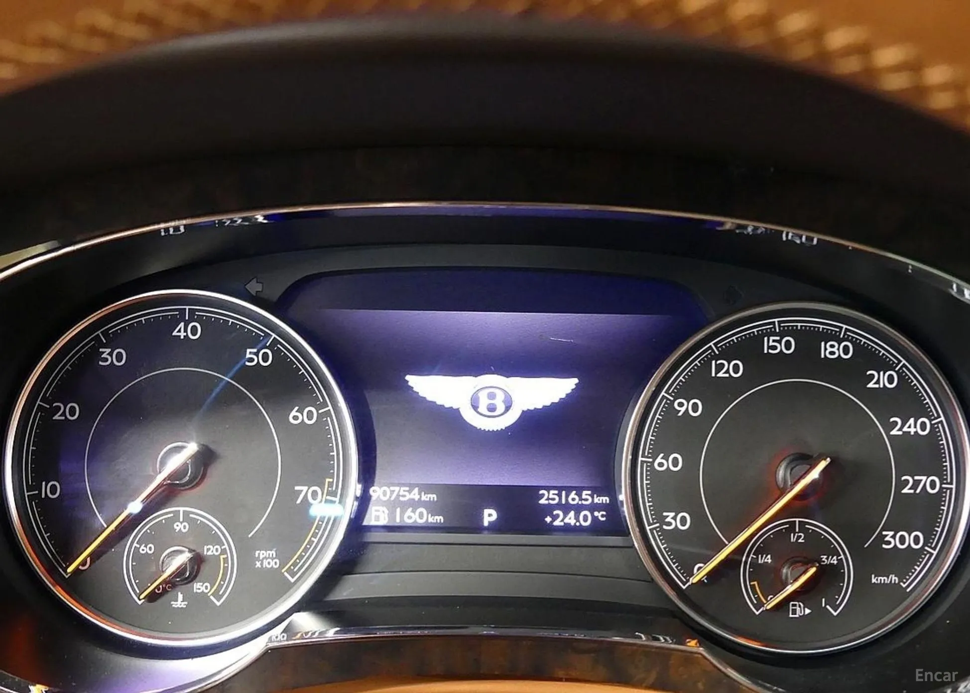Bentley Bentayga превью 15
