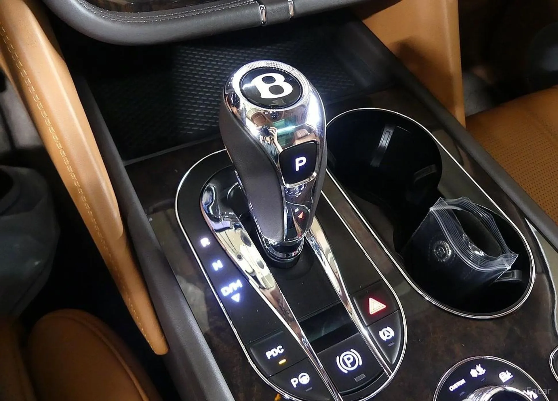 Bentley Bentayga превью 16