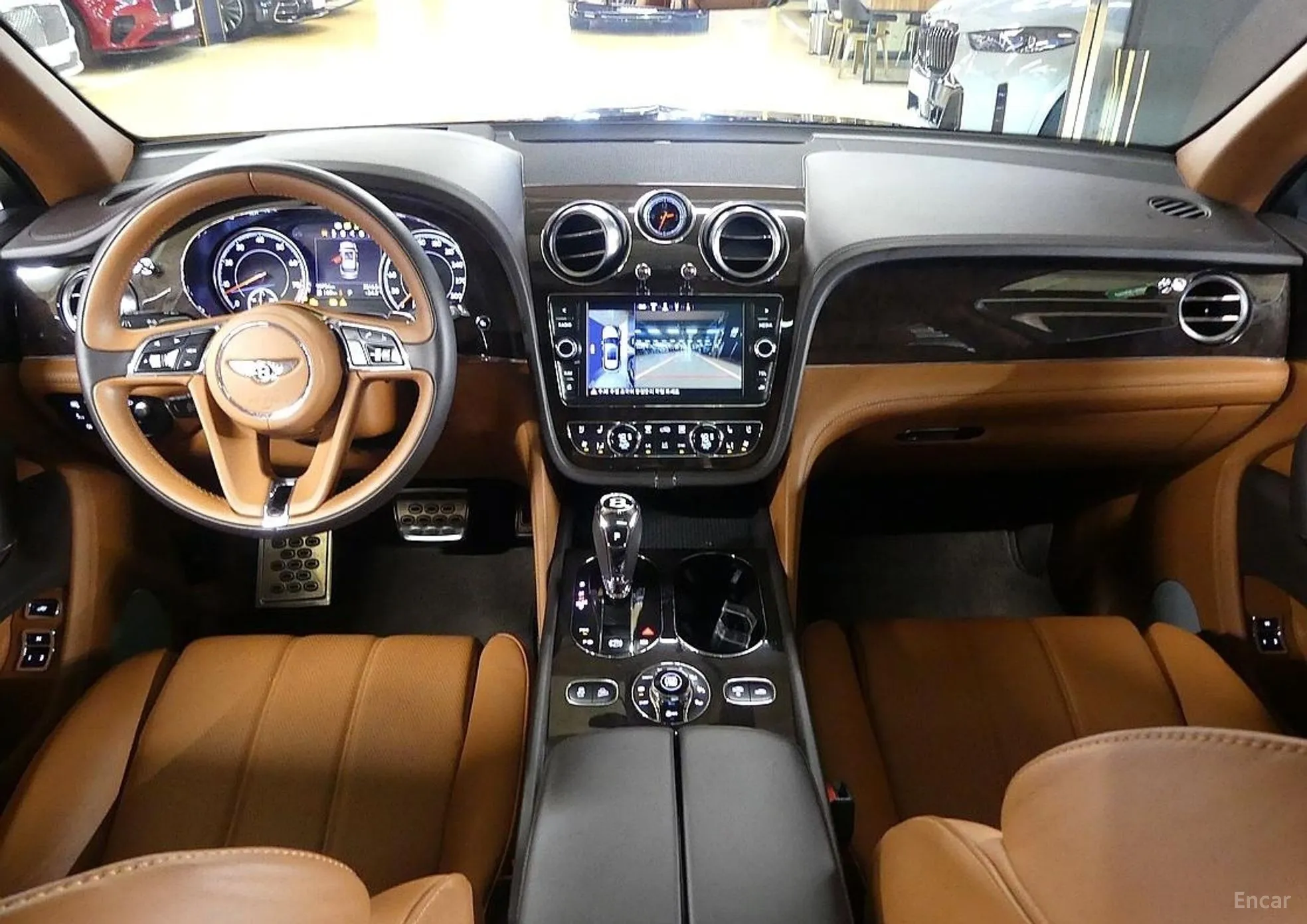 Bentley Bentayga превью 17