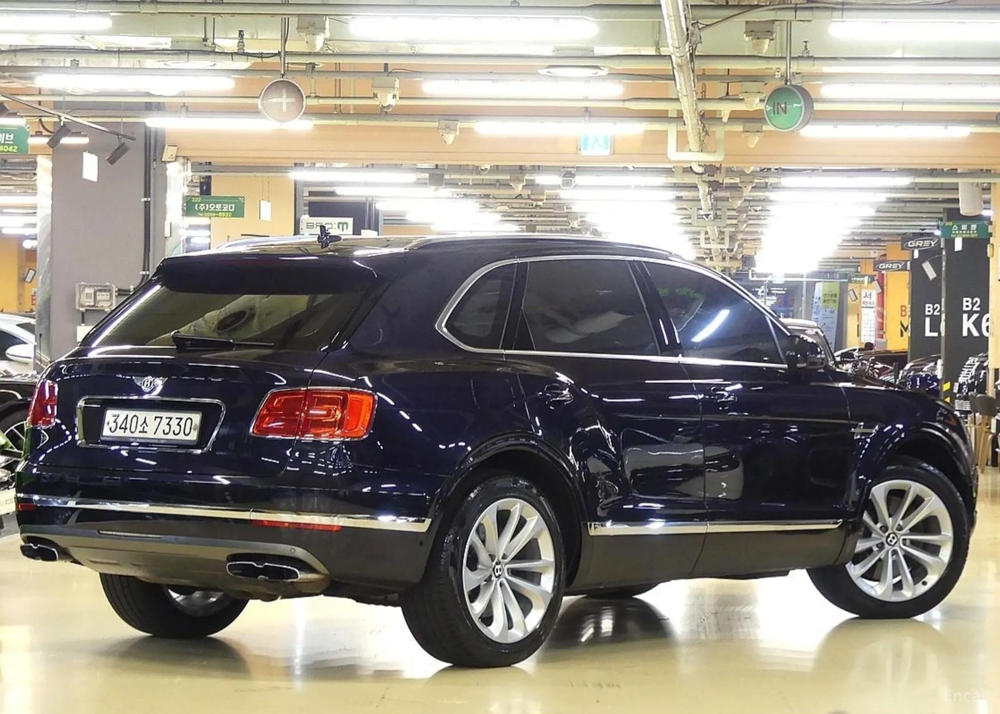 Bentley Bentayga превью 3