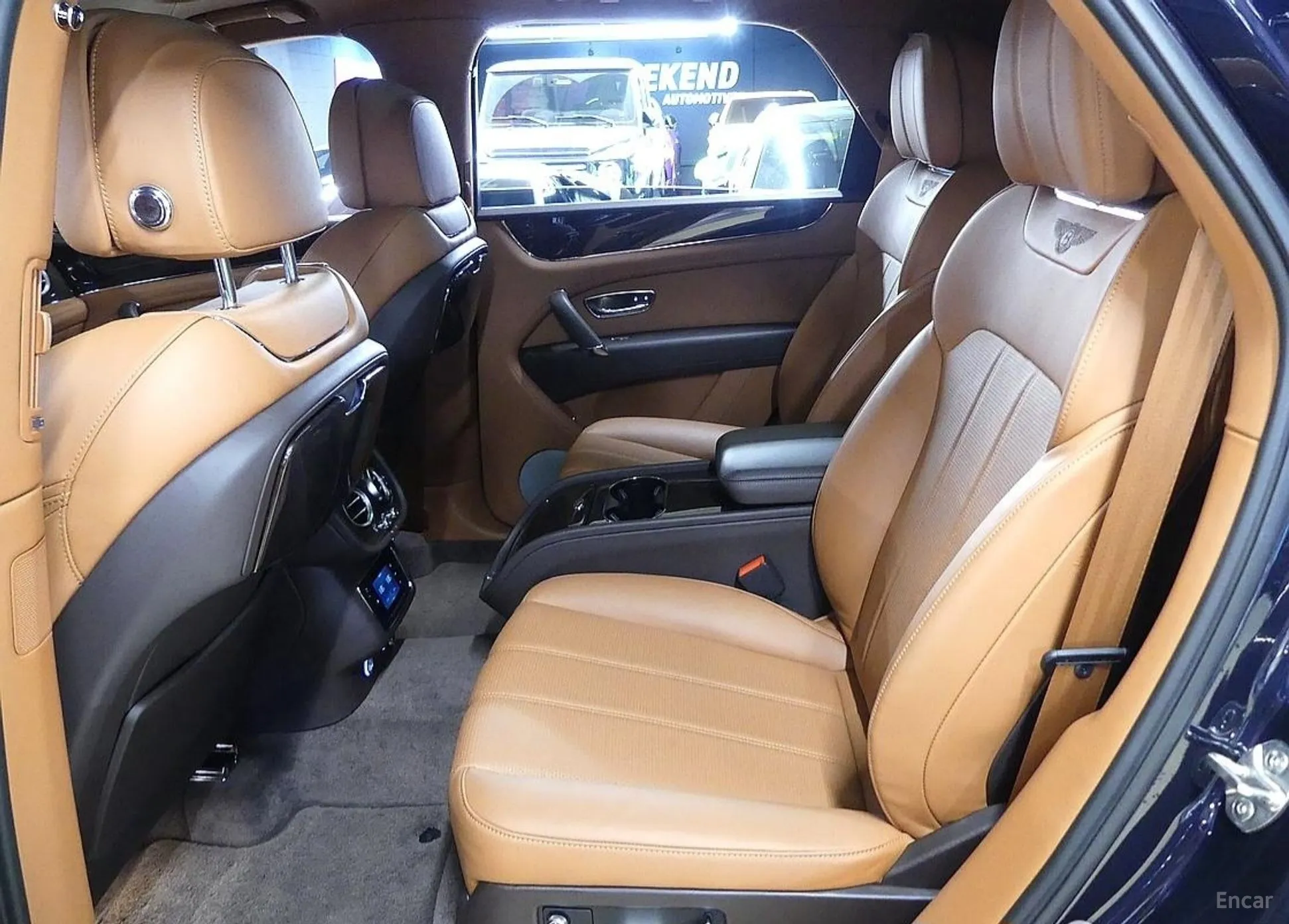 Bentley Bentayga превью 8