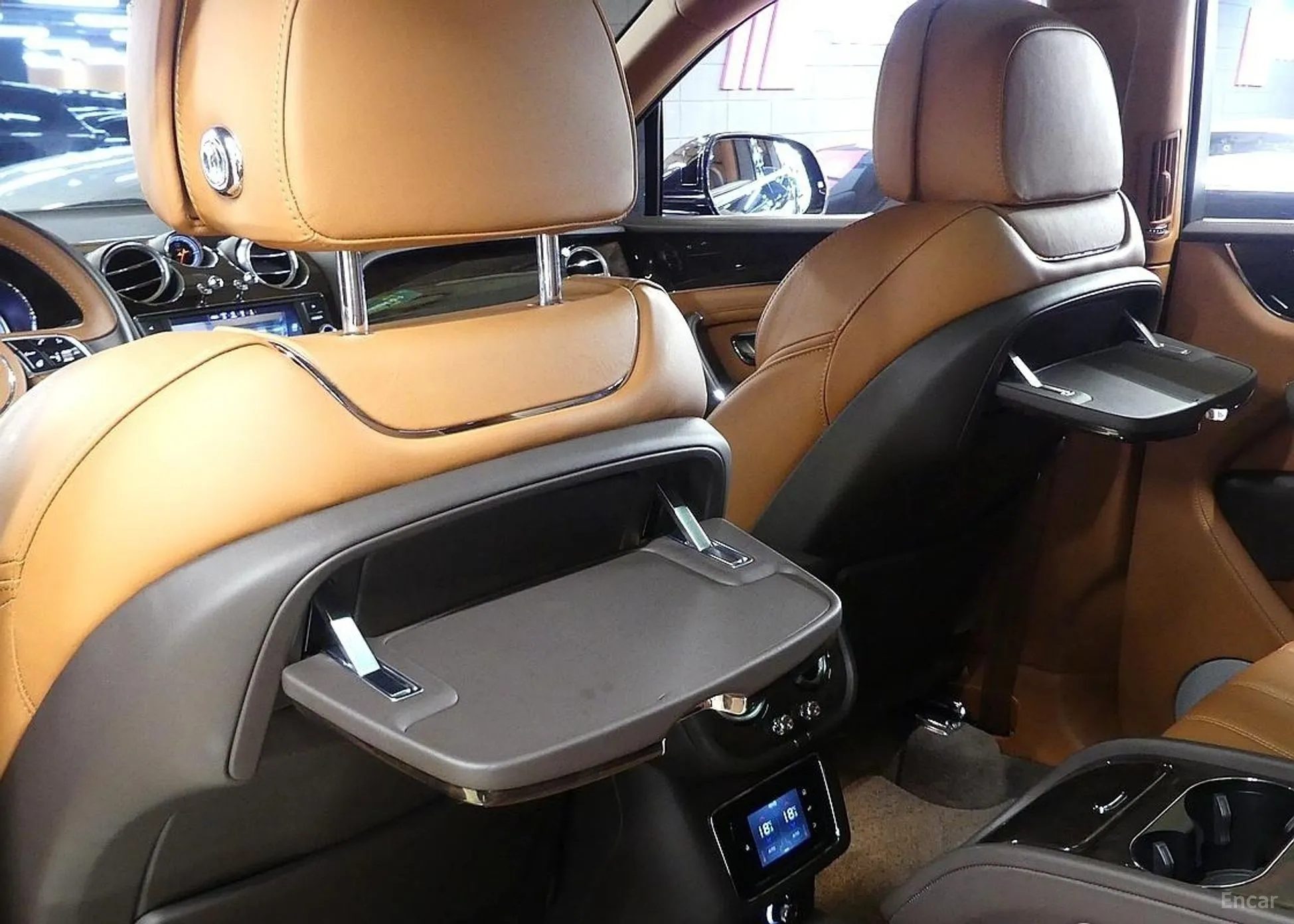 Bentley Bentayga превью 9