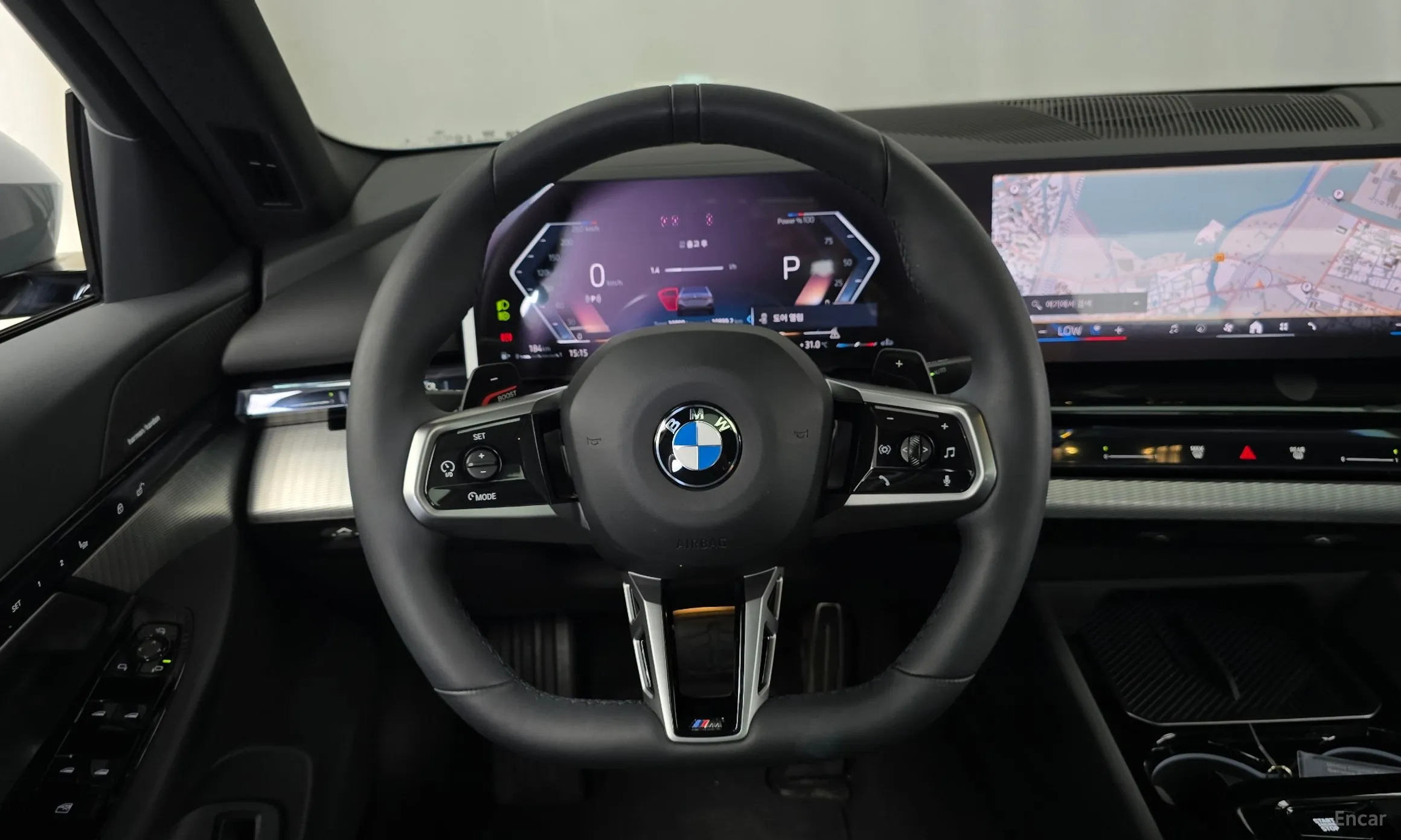 BMW 5 Series (G60) превью 13
