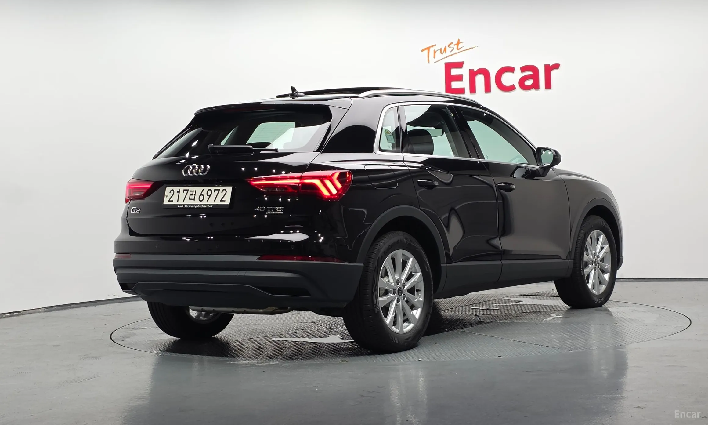 Audi Q3 (F3)