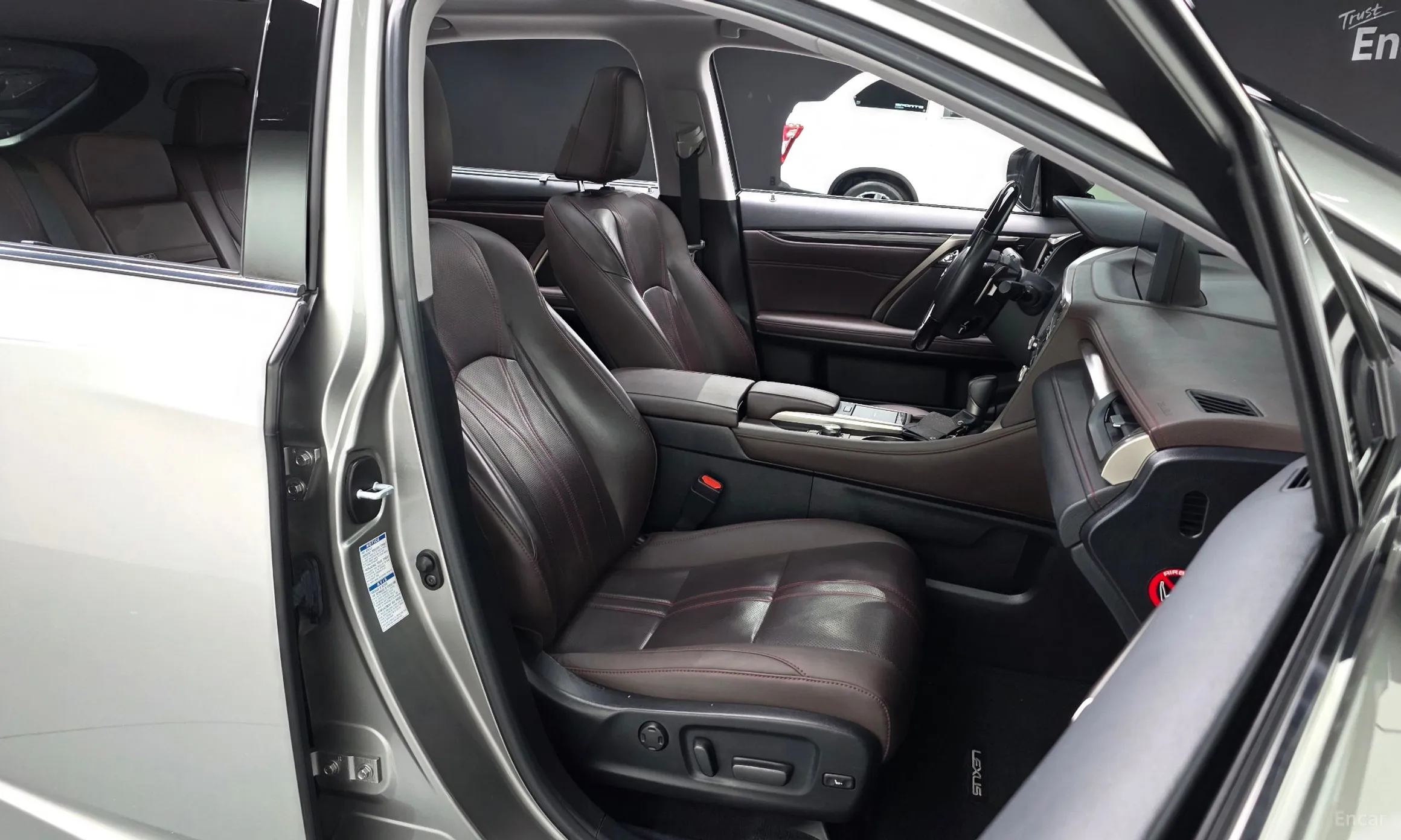 Lexus RX450h Gen 4 превью 11