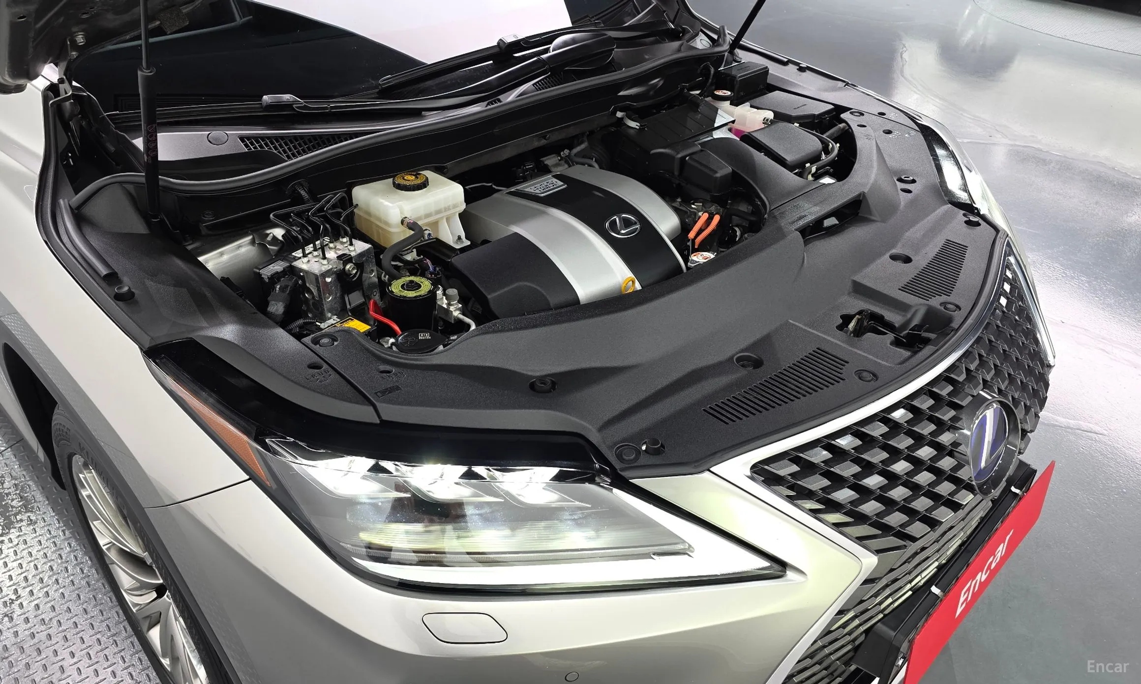Lexus RX450h Gen 4 превью 6