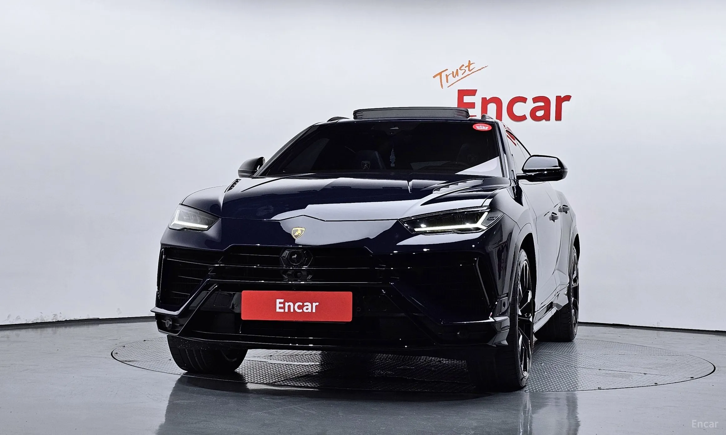 Lamborghini Urus превью 3