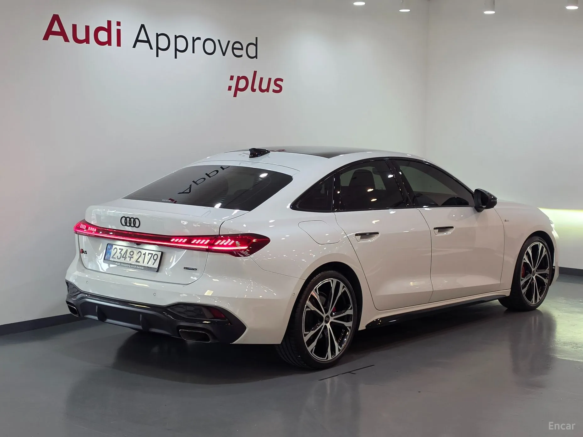 Audi A5 (B10) превью 2