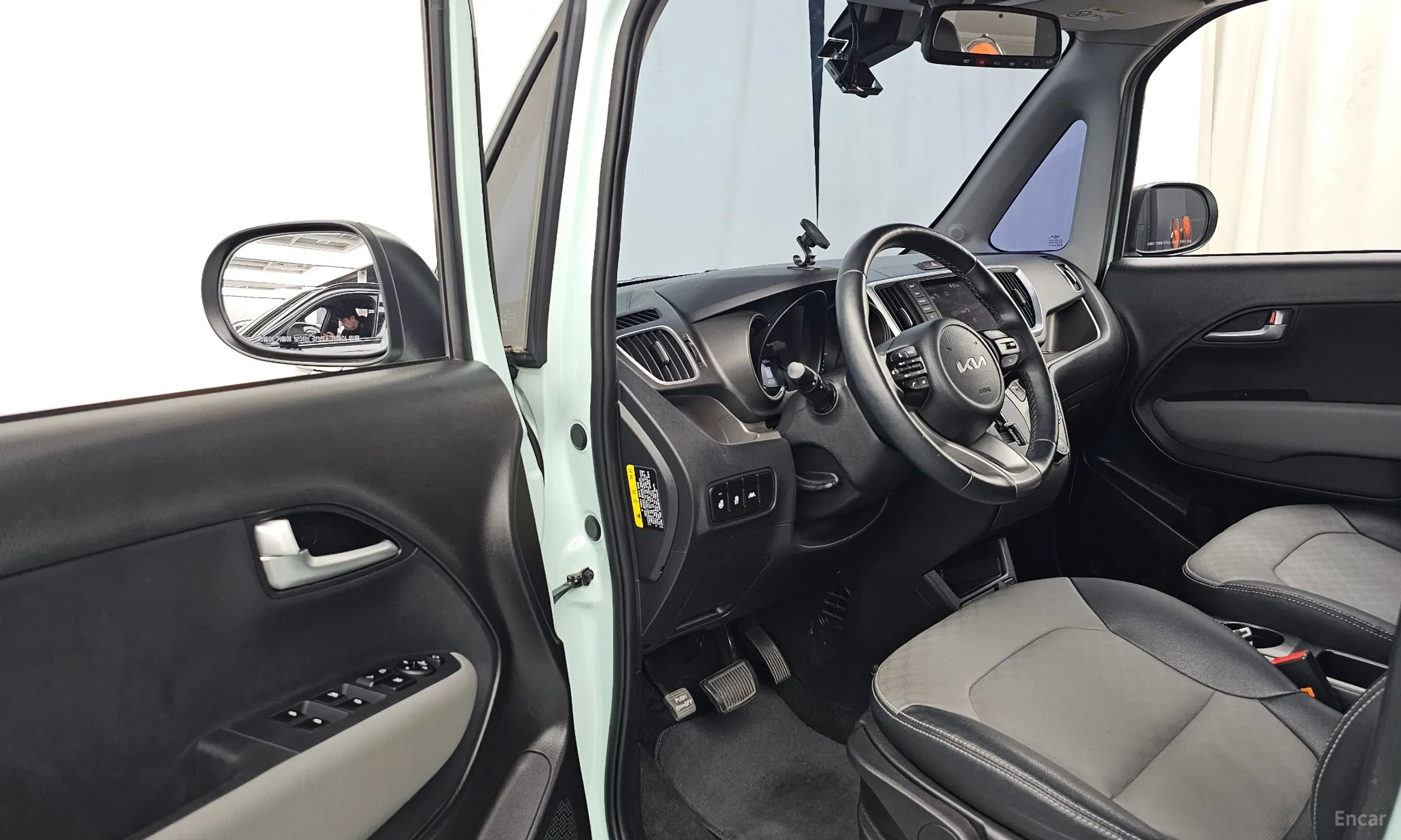 Kia Ray превью 10