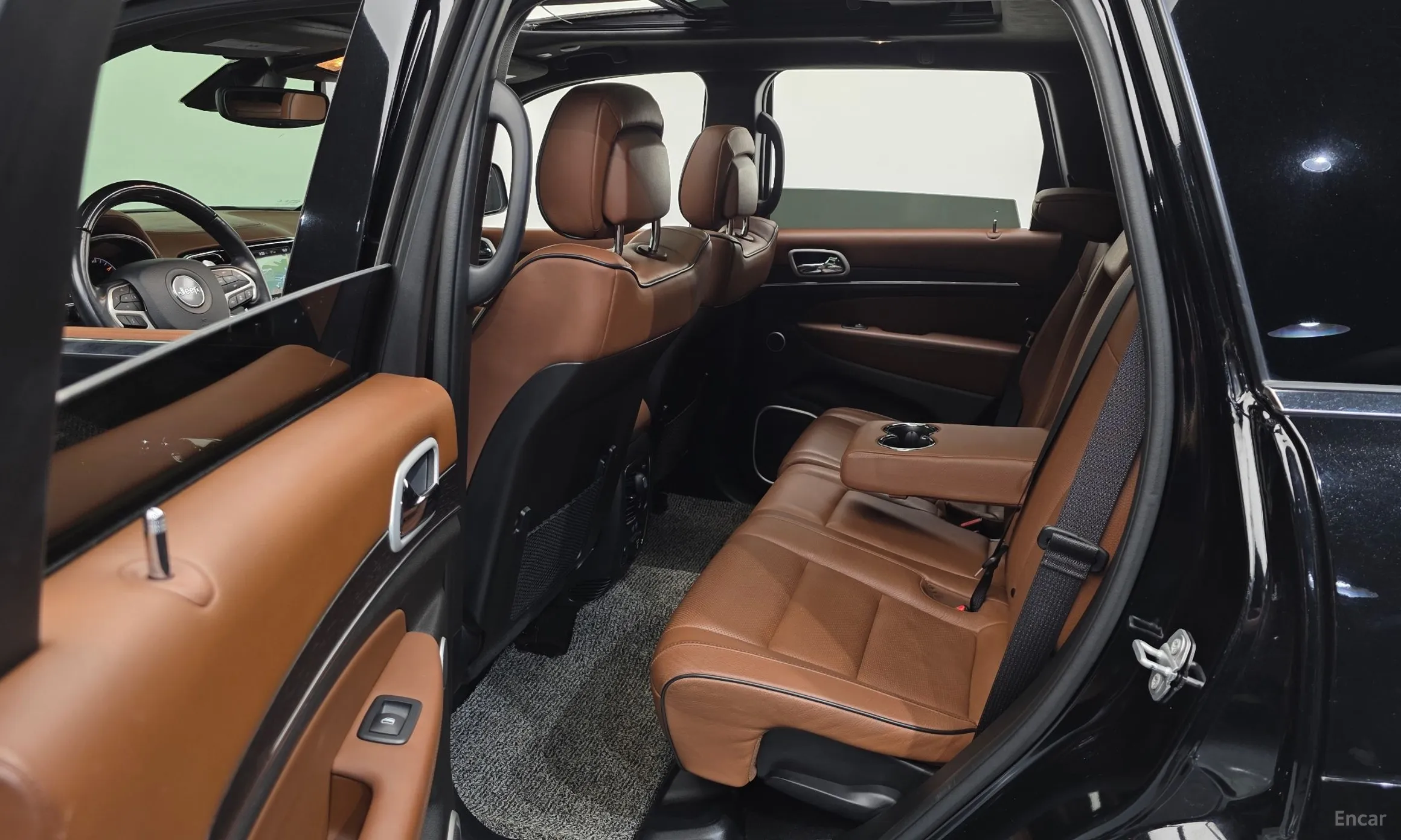 Jeep Grand Cherokee превью 12