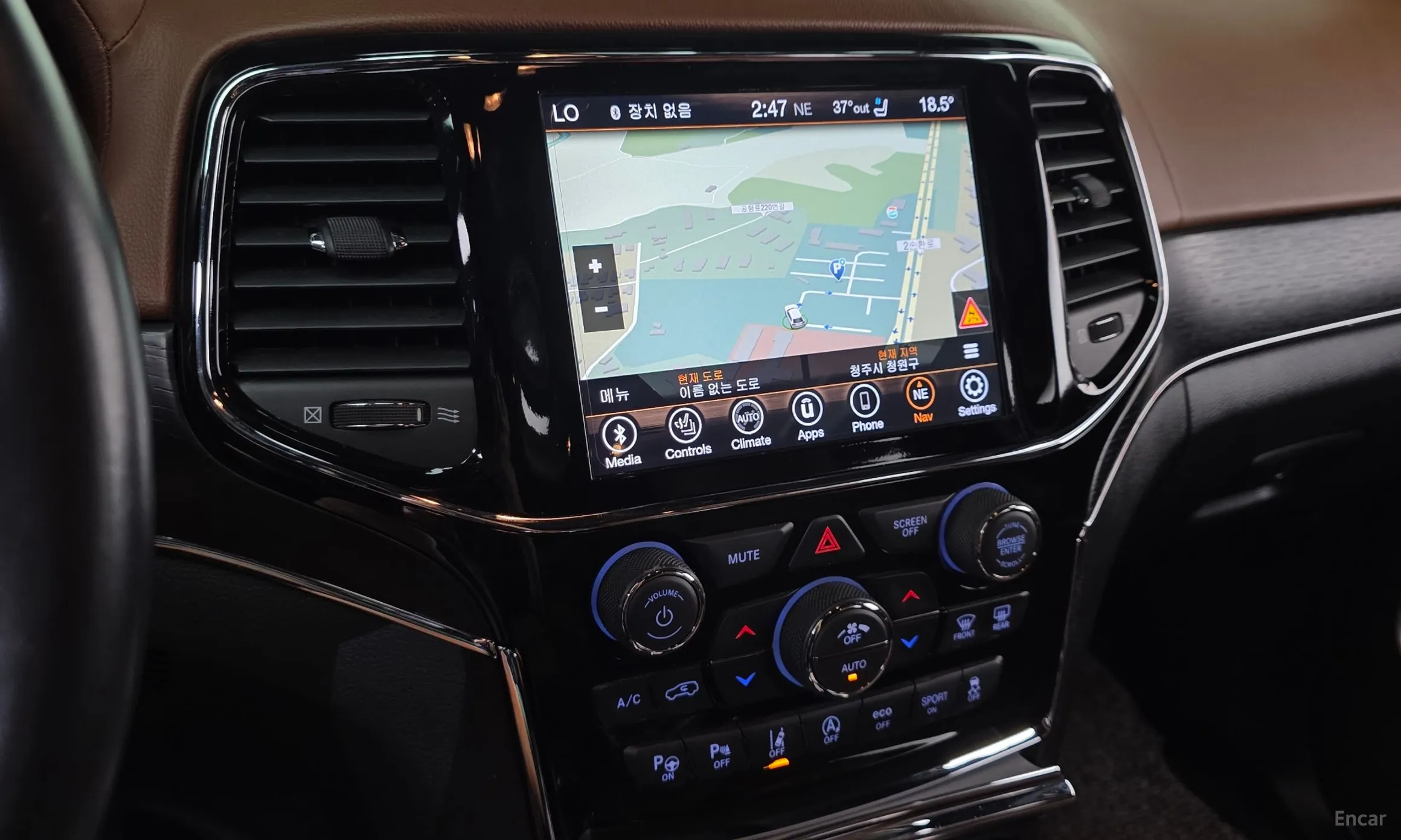 Jeep Grand Cherokee превью 13