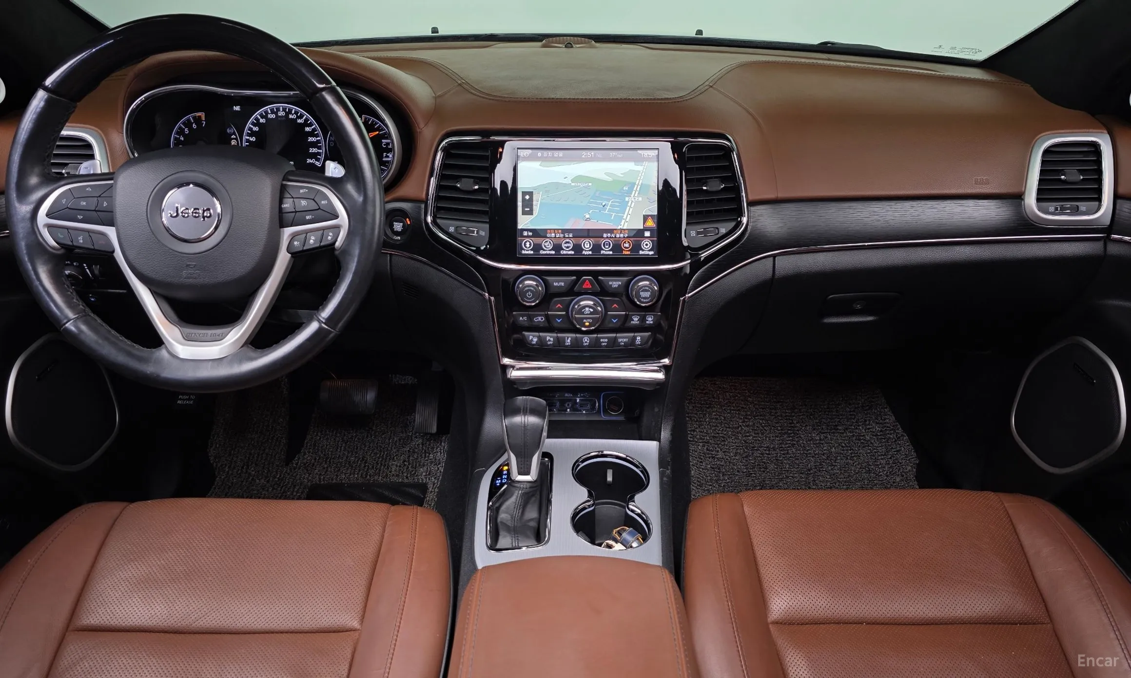 Jeep Grand Cherokee превью 7