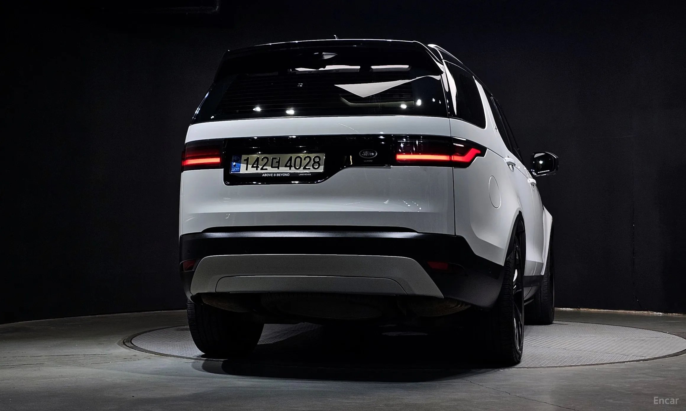 Land Rover Discovery 5 превью 4